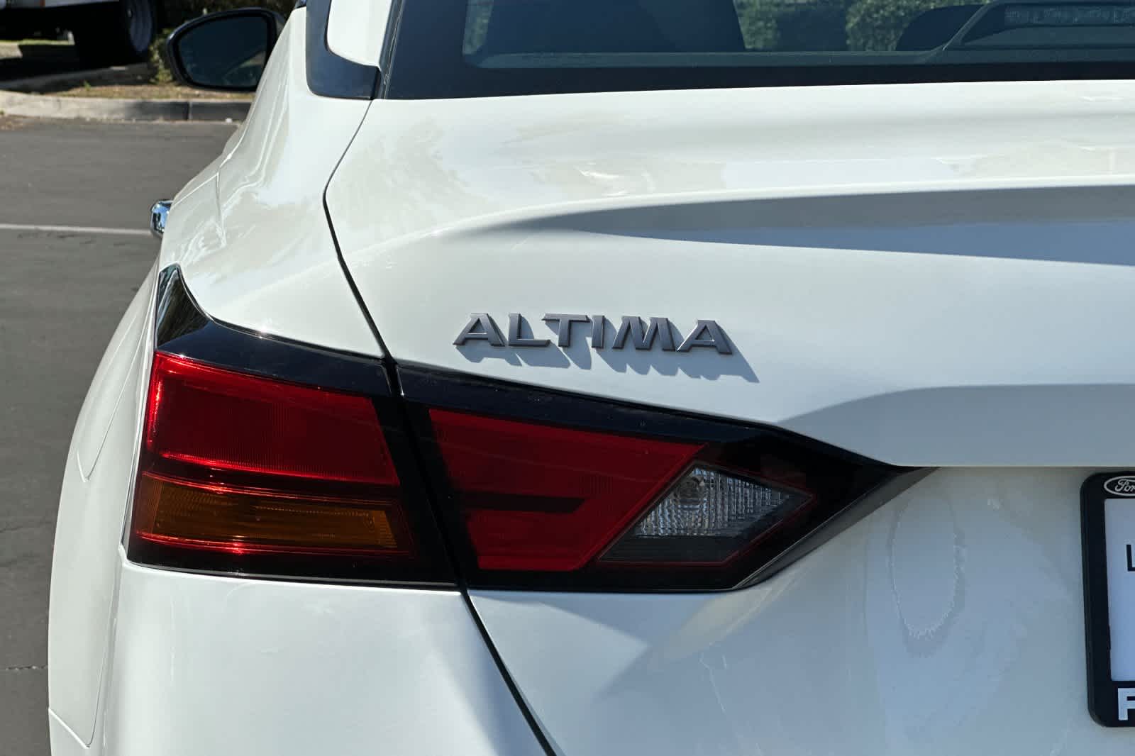 2025 Nissan Altima SV 26