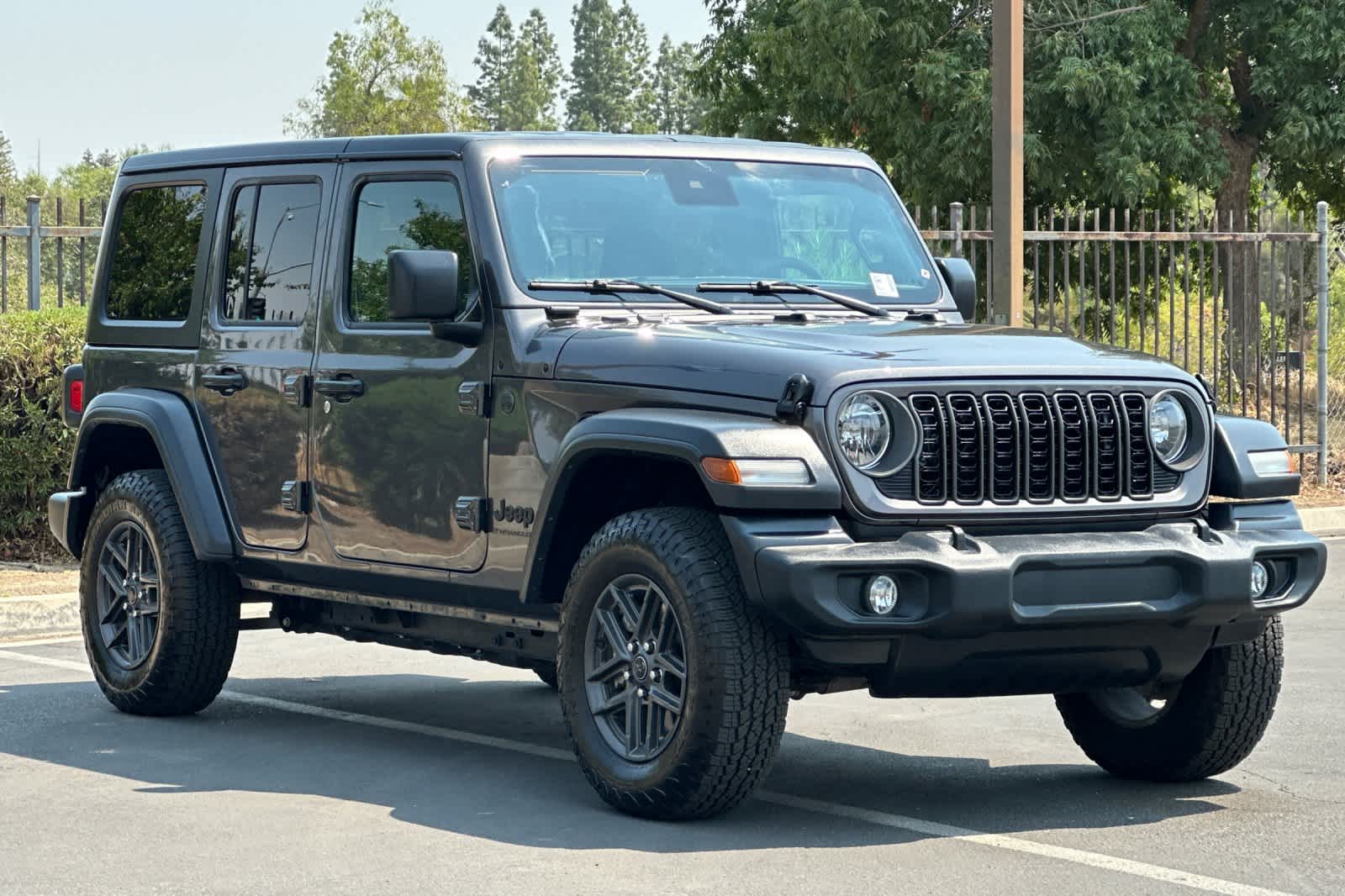 Thumbnail: 2024 Jeep Wrangler - 9