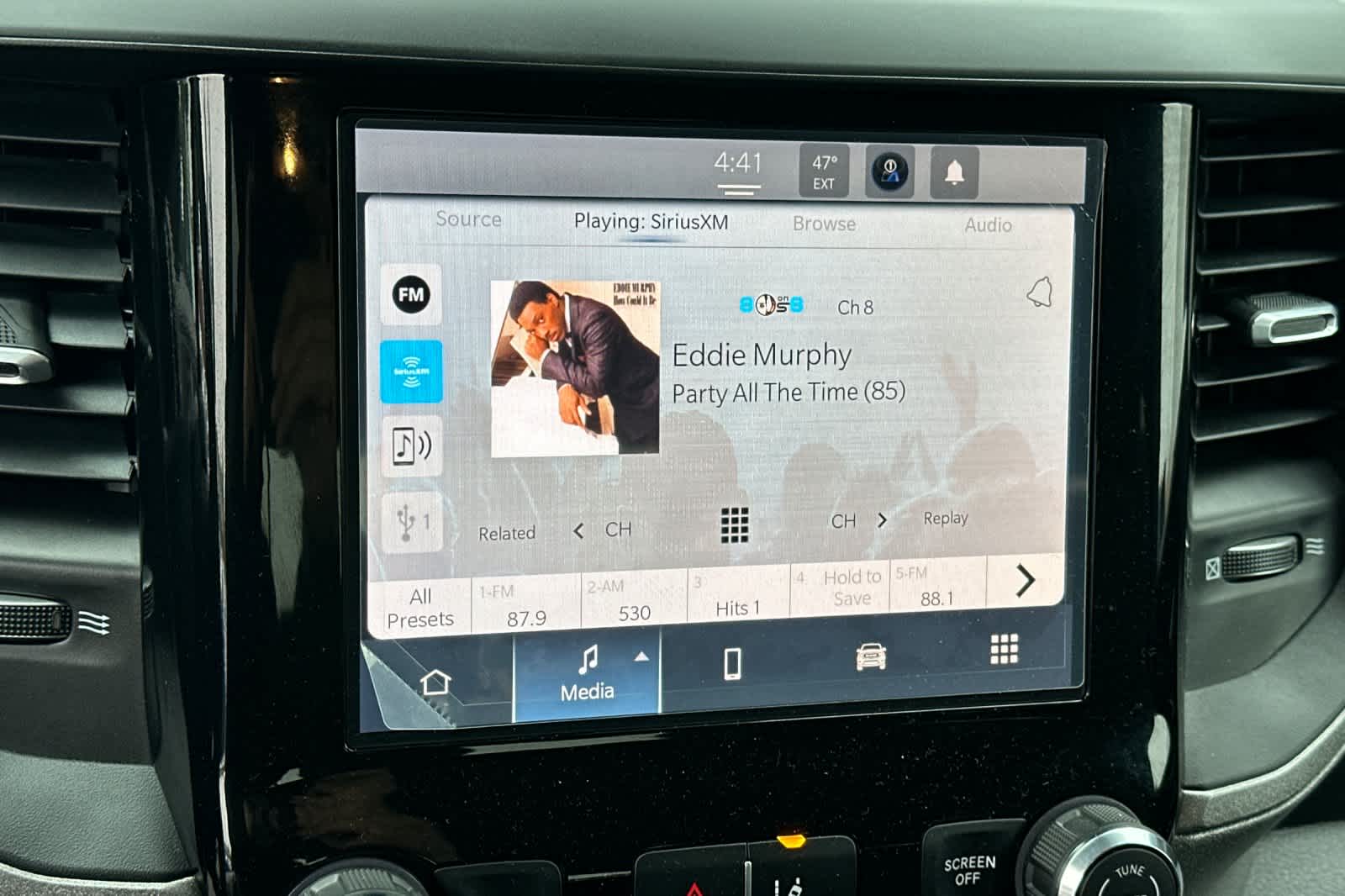 Thumbnail: 2025 RAM 1500 - 17