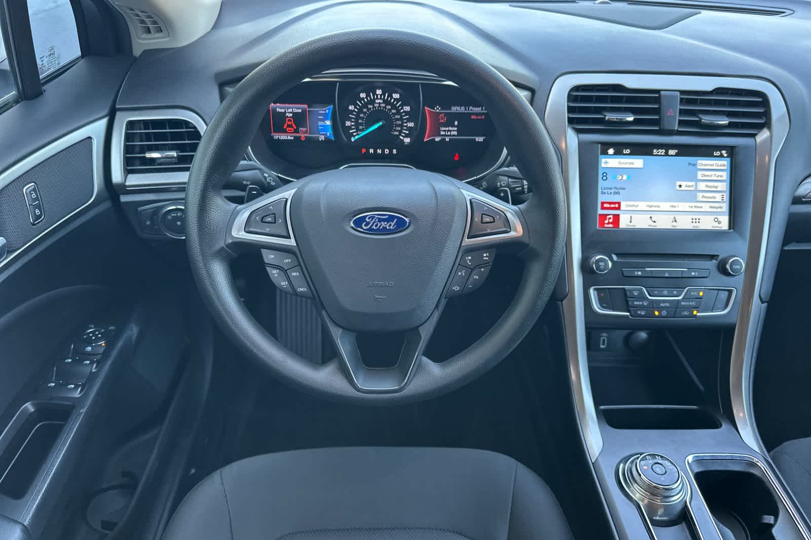 Thumbnail: 2017 Ford Fusion - 14