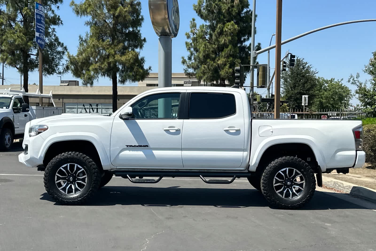 Thumbnail: 2021 Toyota Tacoma - 5