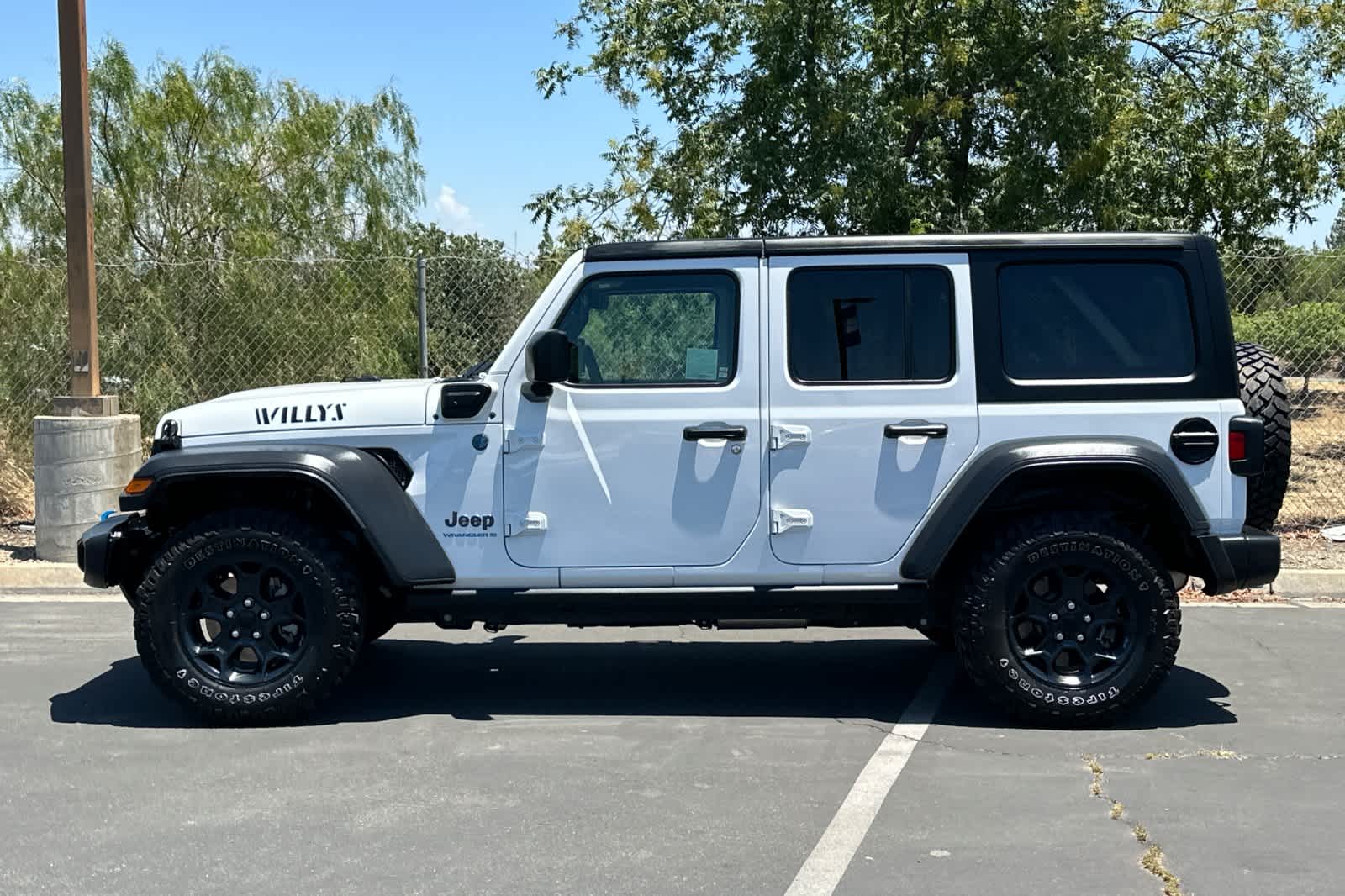 Thumbnail: 2023 Jeep Wrangler - 5