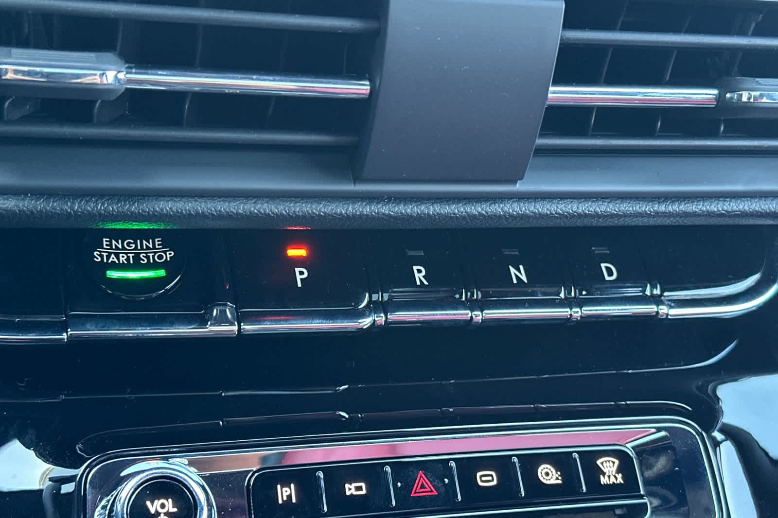 Thumbnail: 2025 Lincoln Corsair - 22