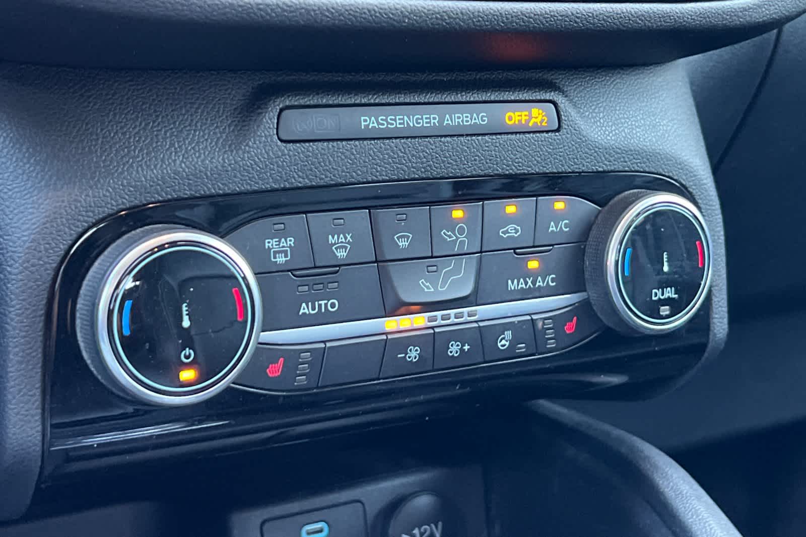 Thumbnail: 2022 Ford Escape - 21