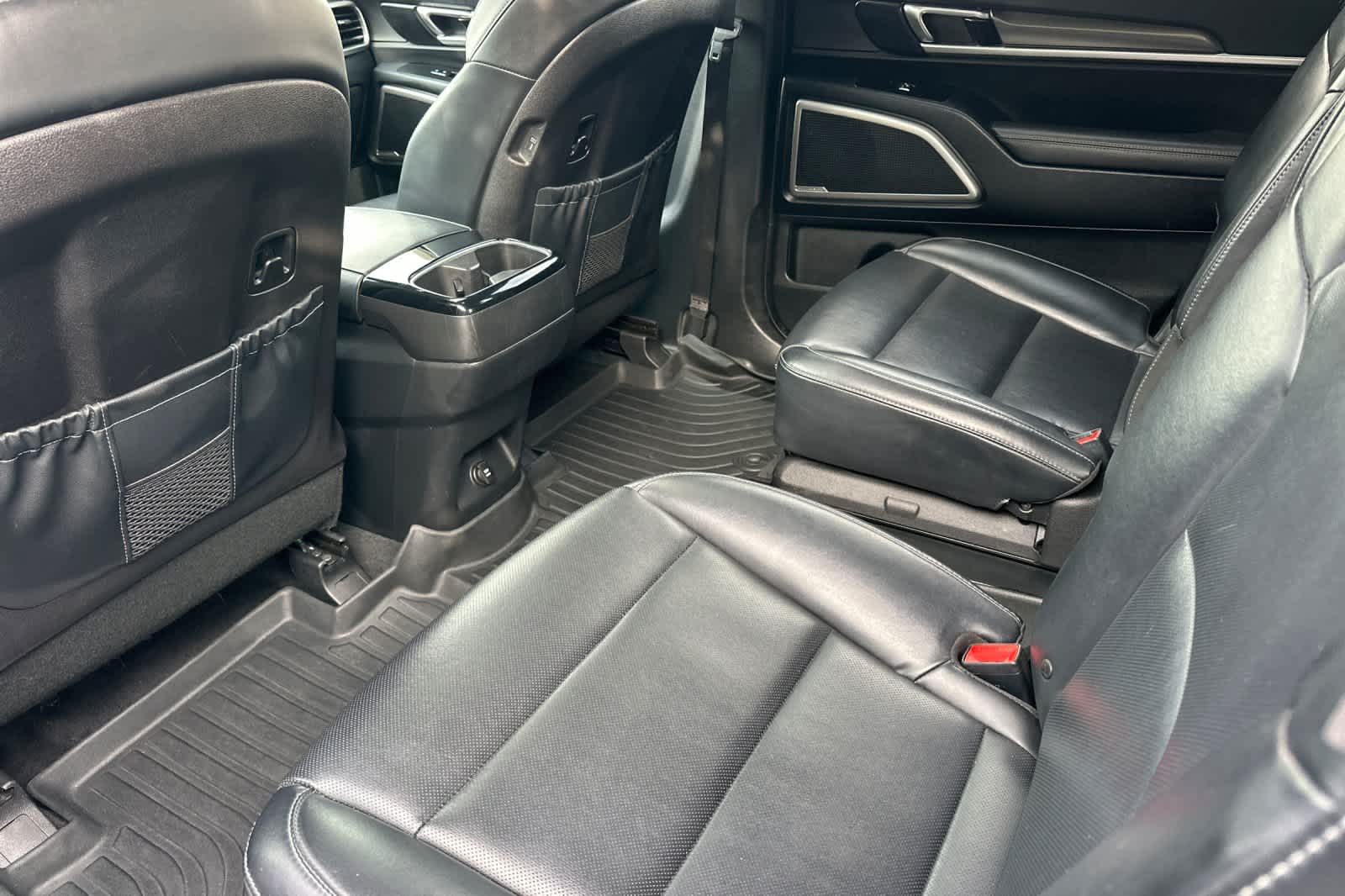 Thumbnail: 2023 Kia Telluride - 4