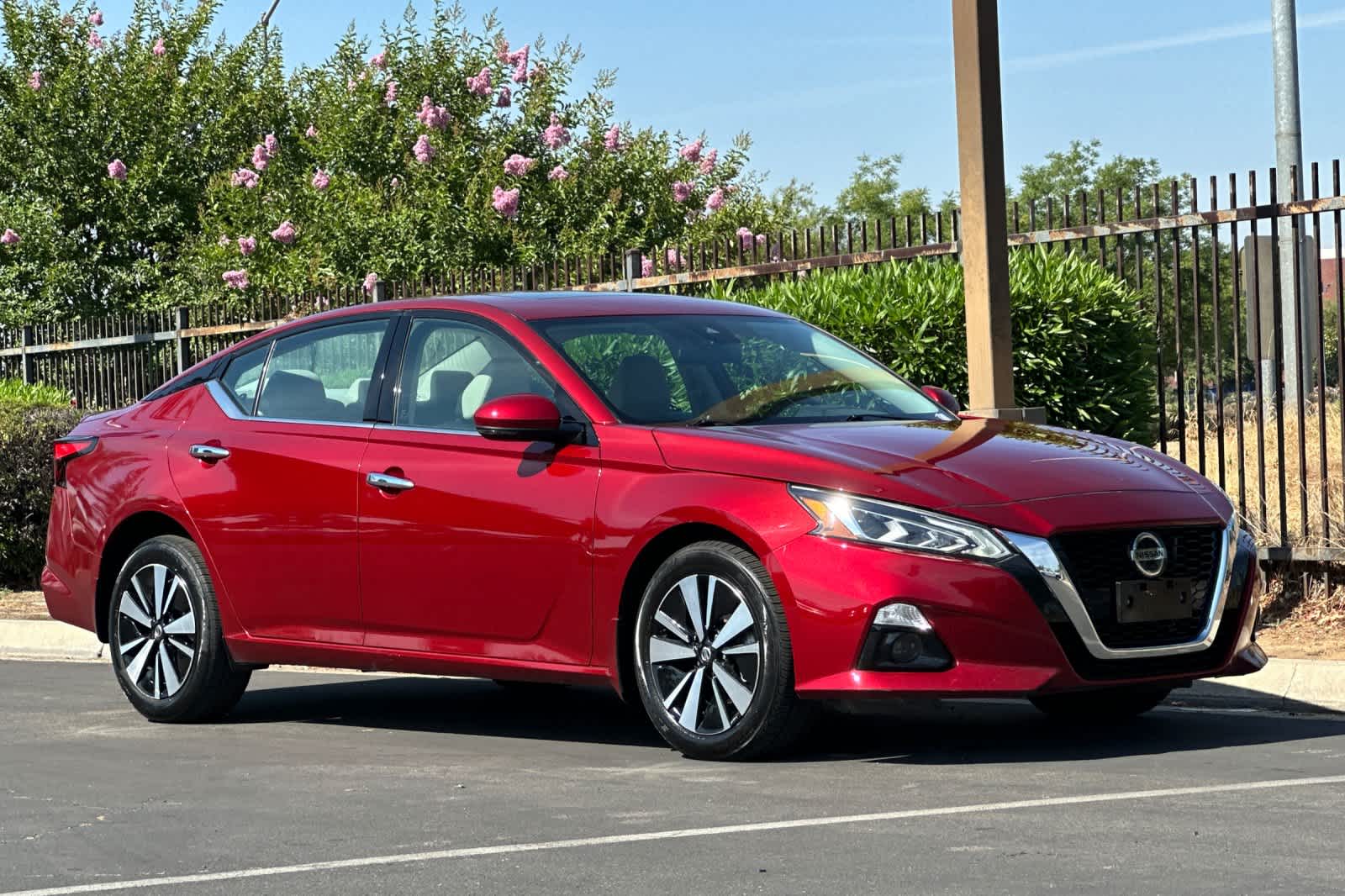 2022 Nissan Altima SL 9