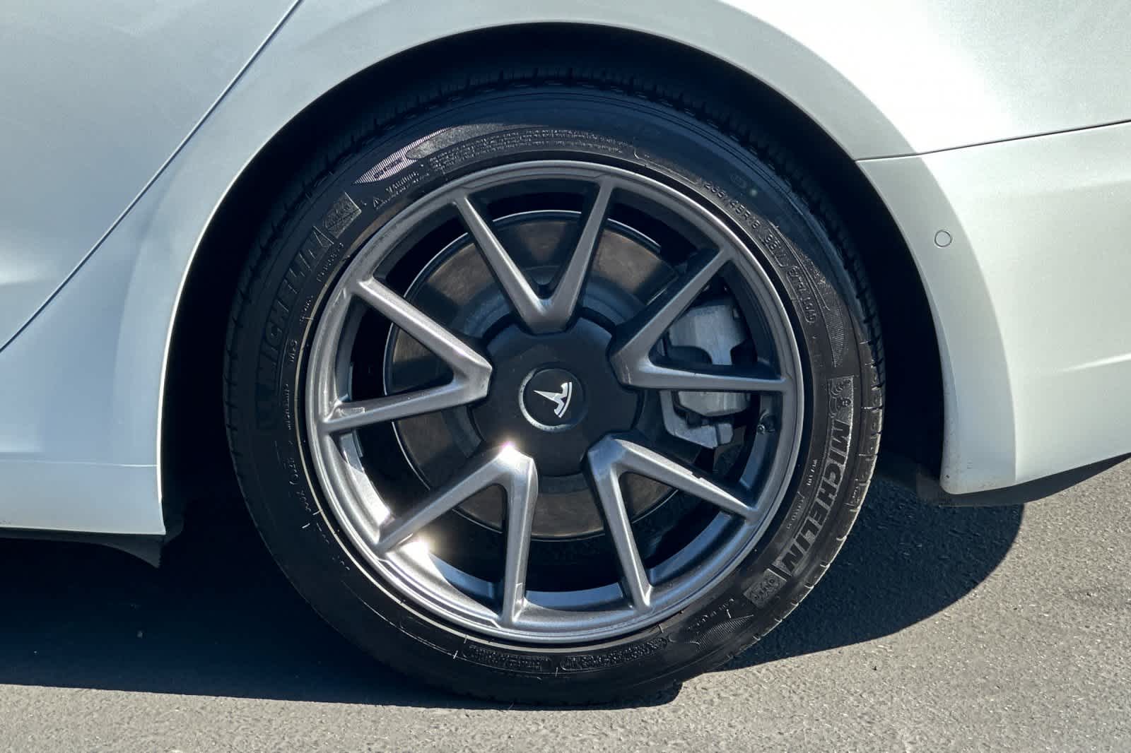 Thumbnail: 2022 Tesla Model 3 - 22