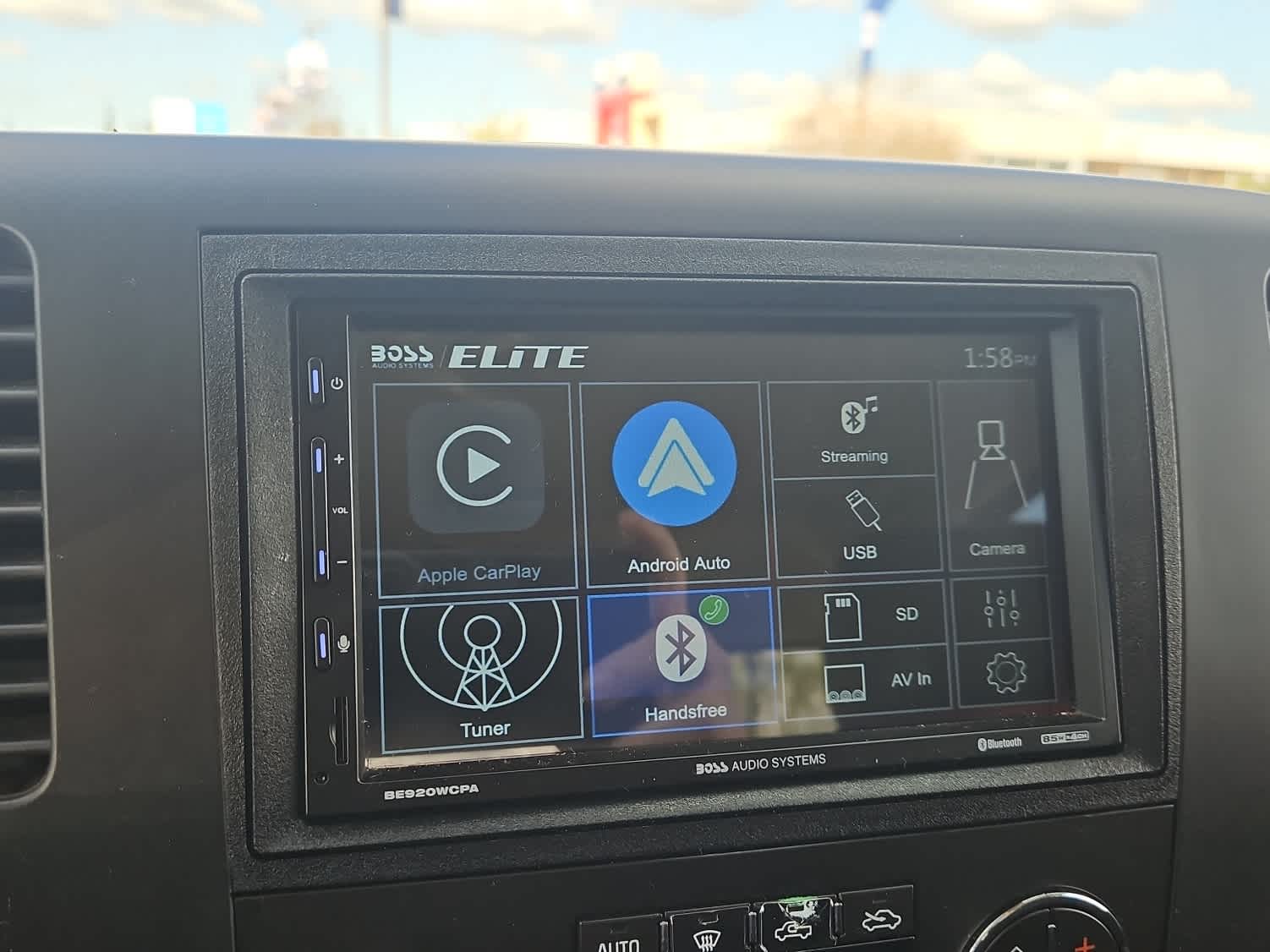 Thumbnail: 2011 Chevrolet Silverado 1500 - 16