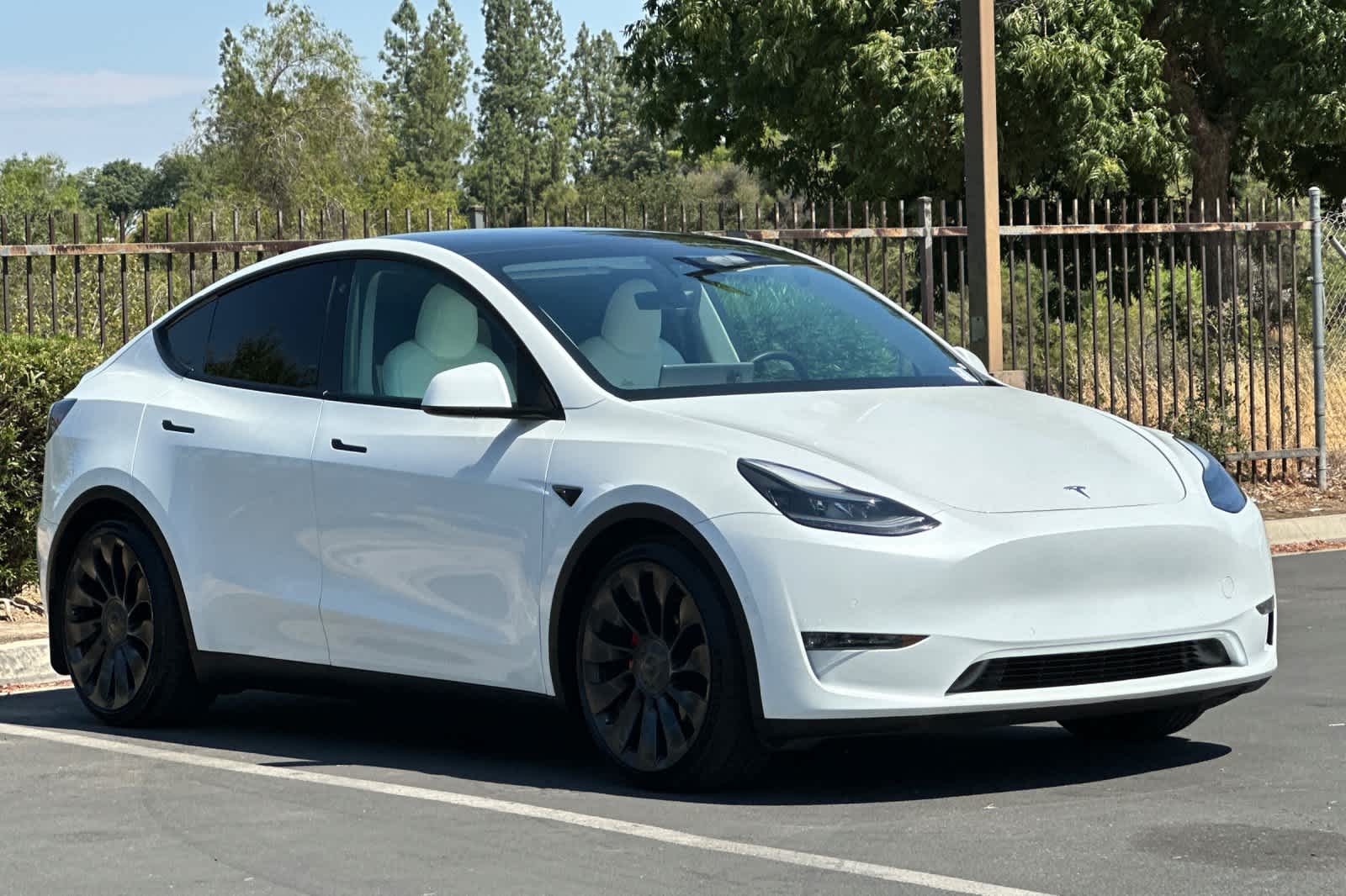 Thumbnail: 2021 Tesla Model Y - 9