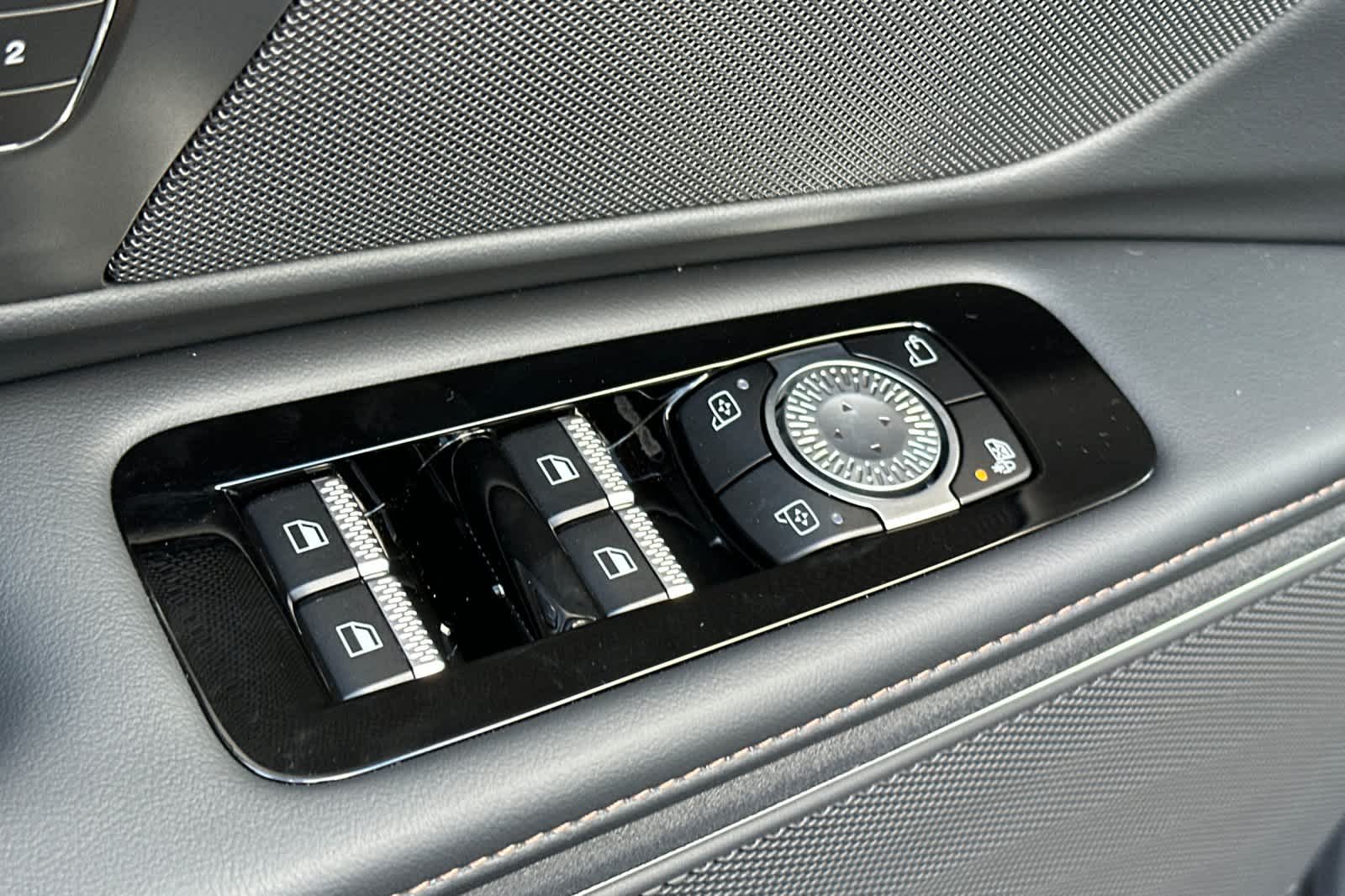 Thumbnail: 2026 Lincoln Nautilus - 14