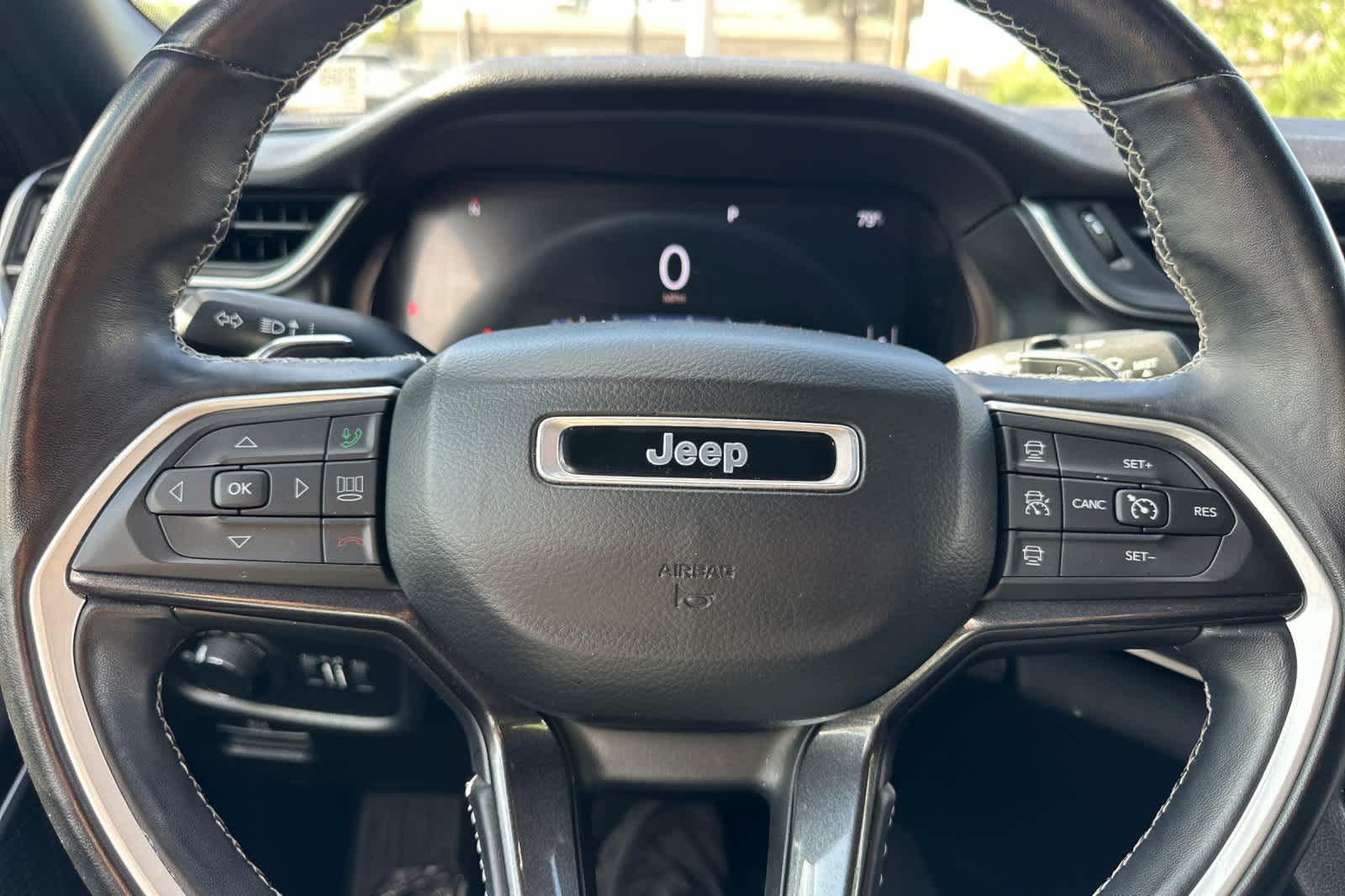Thumbnail: 2021 Jeep Grand Cherokee L - 24