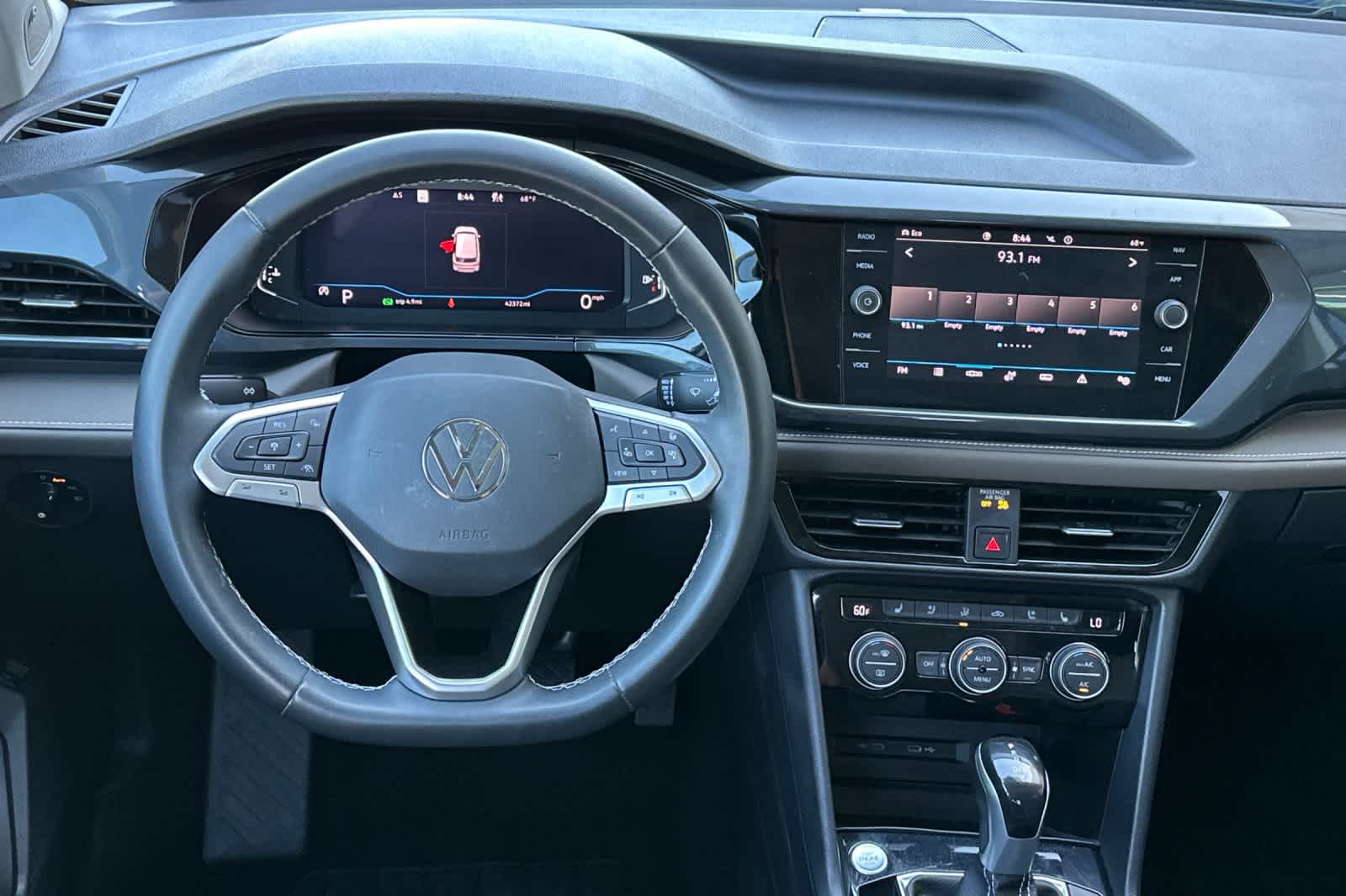 Thumbnail: 2022 Volkswagen Taos - 15