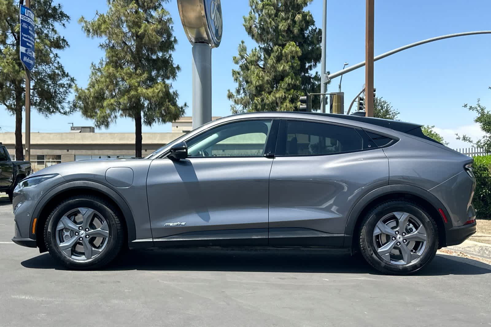 2023 Ford Mustang Mach-E Select 6