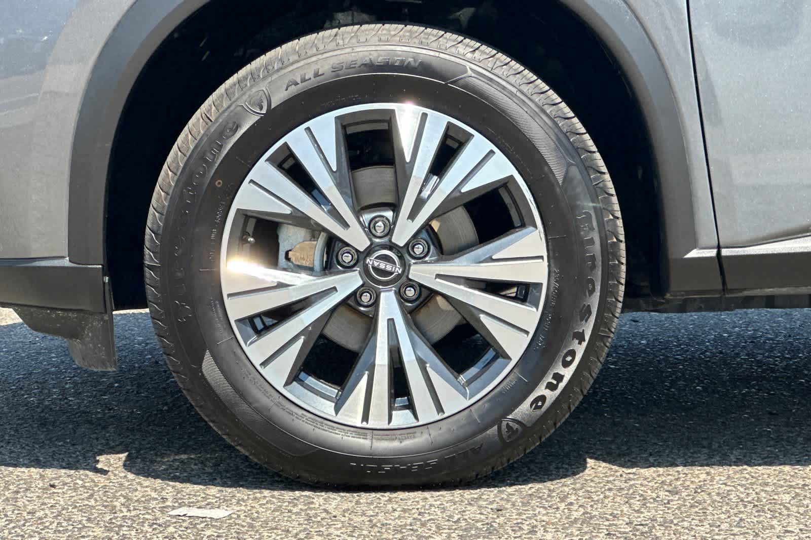 Thumbnail: 2023 Nissan Rogue - 26