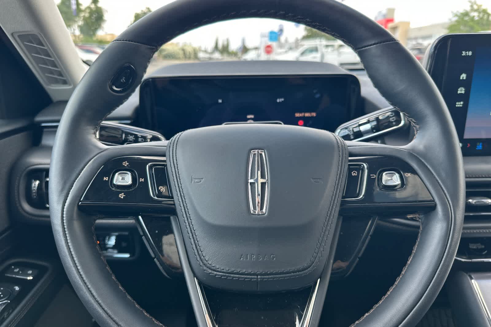 Thumbnail: 2026 Lincoln Aviator - 25