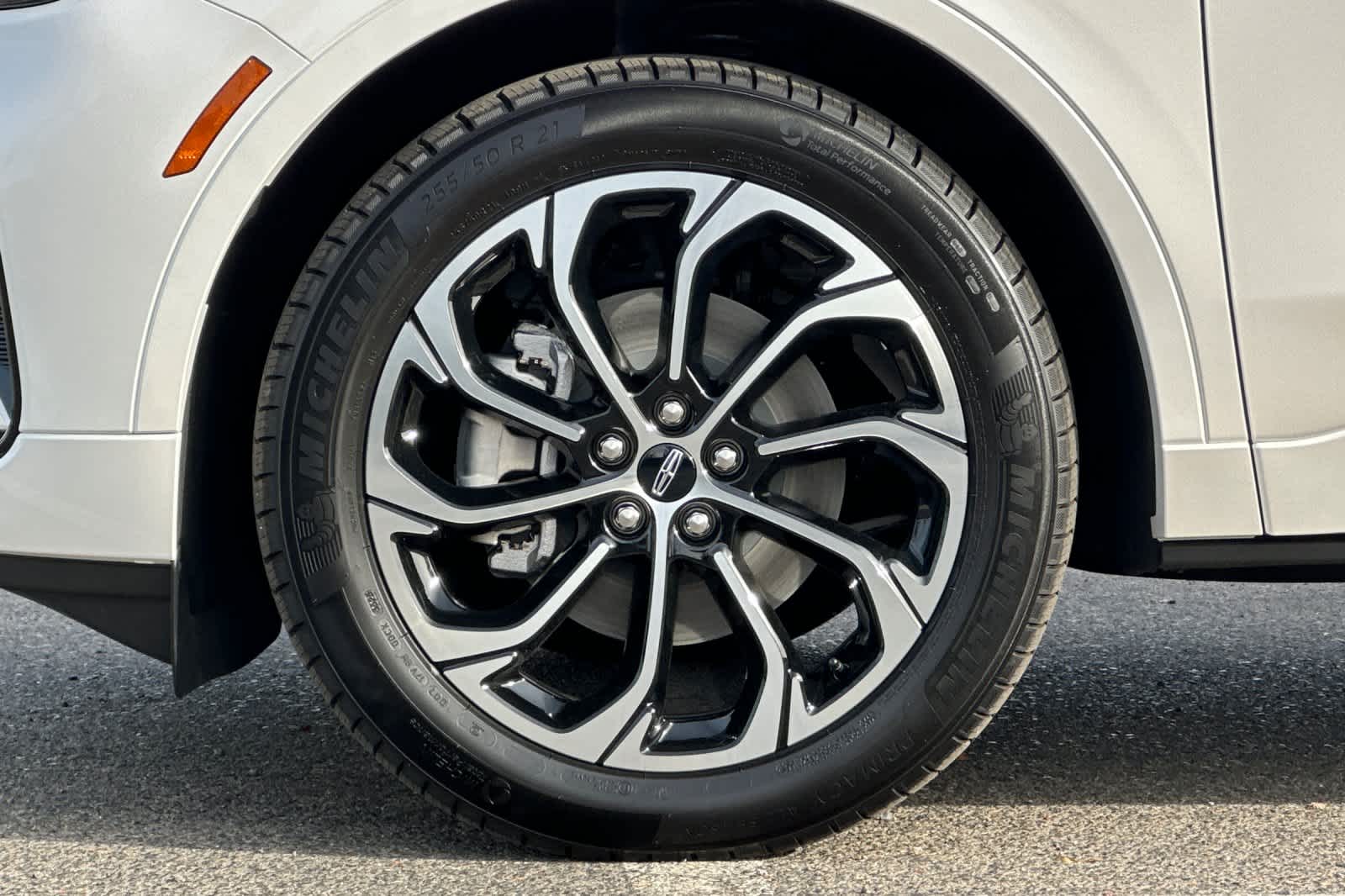 Thumbnail: 2026 Lincoln Nautilus - 27