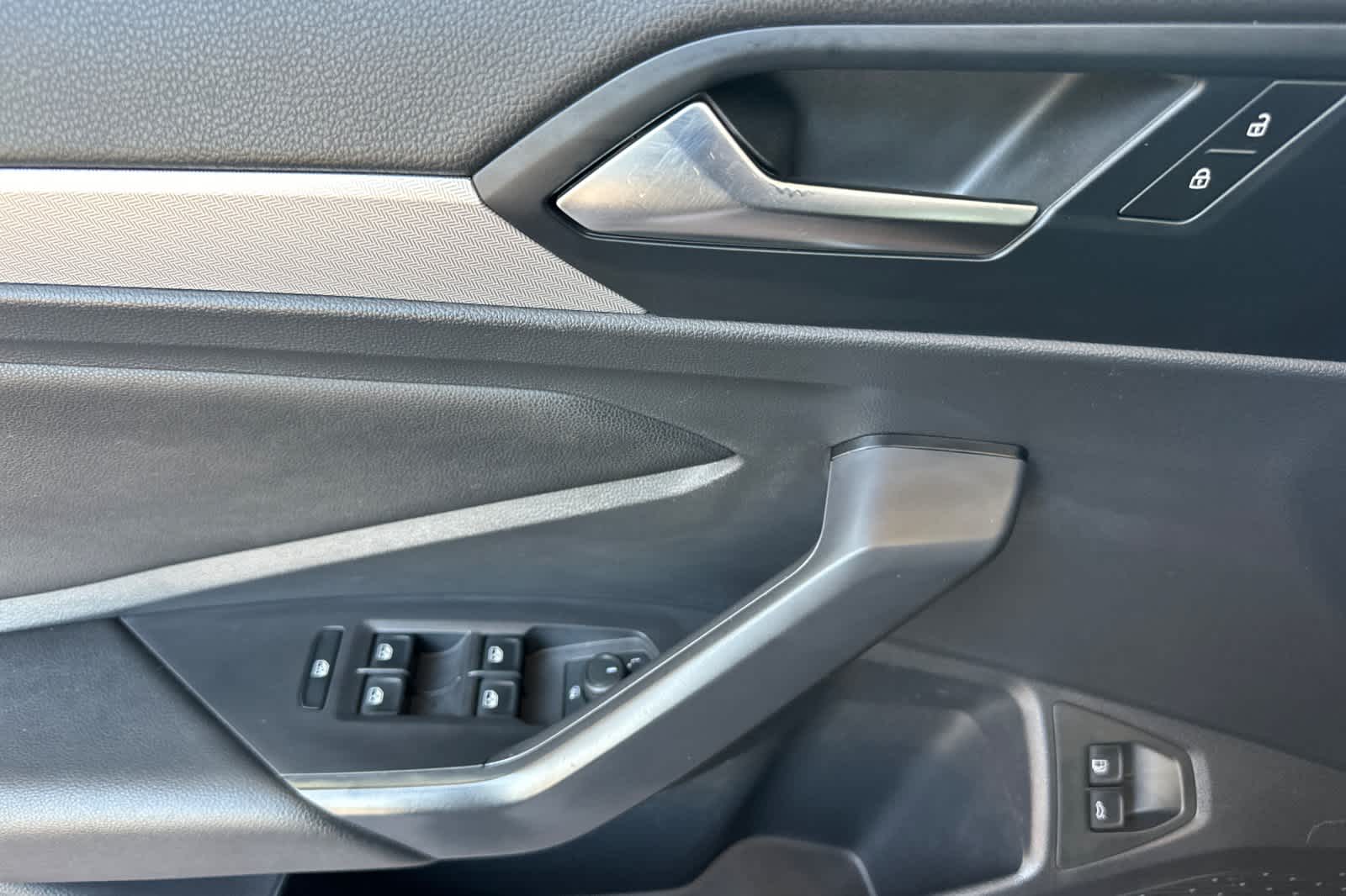 2020 Volkswagen Jetta SE 13