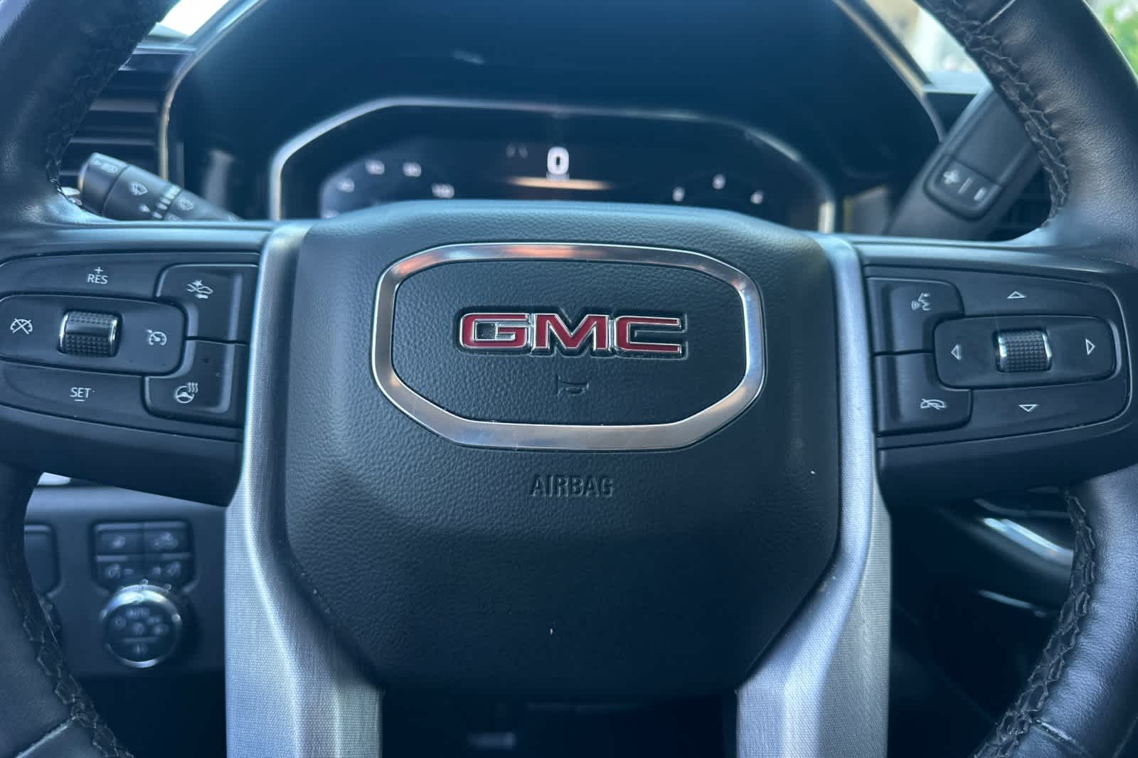 Thumbnail: 2024 GMC Sierra 1500 - 22