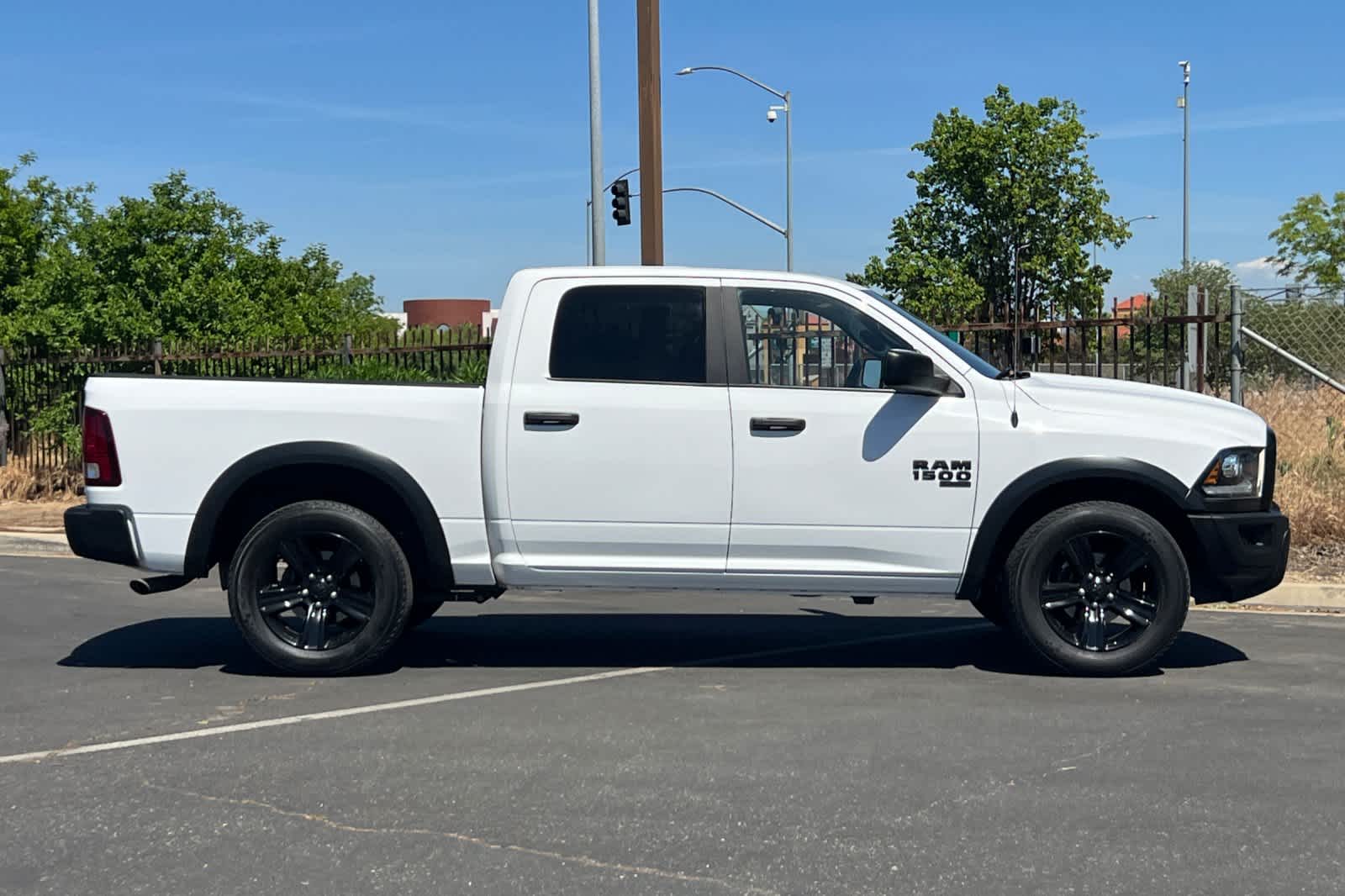 Thumbnail: 2024 RAM 1500 Classic - 9