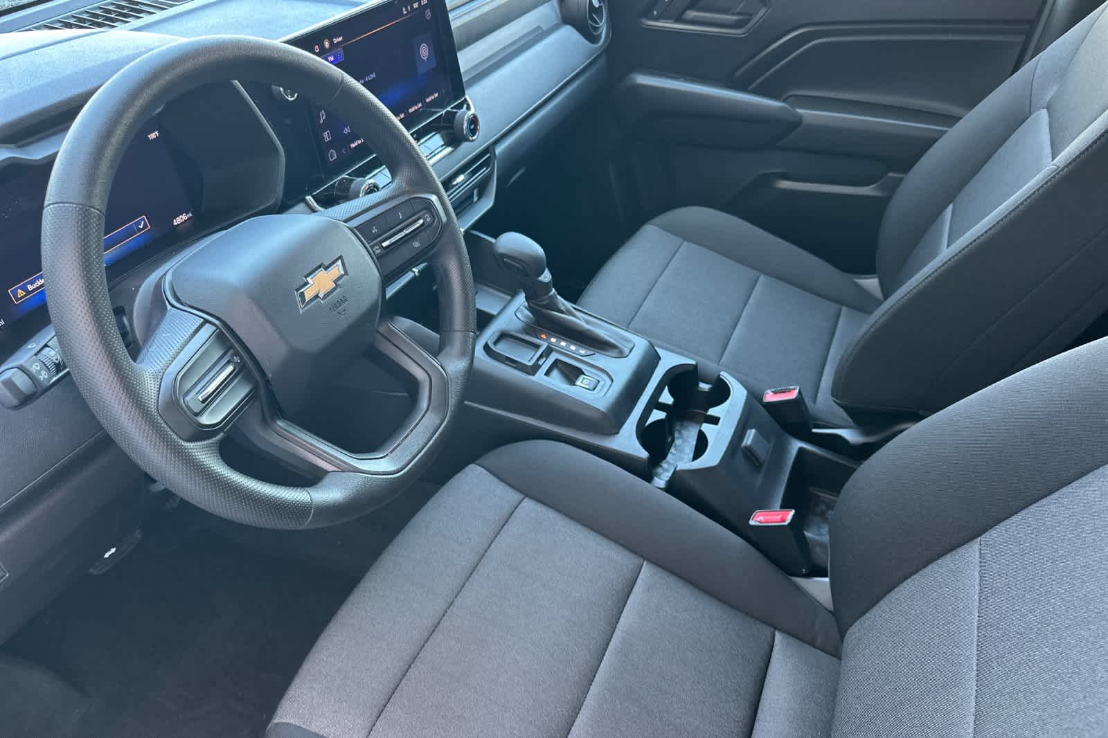 Thumbnail: 2024 Chevrolet Colorado - 11