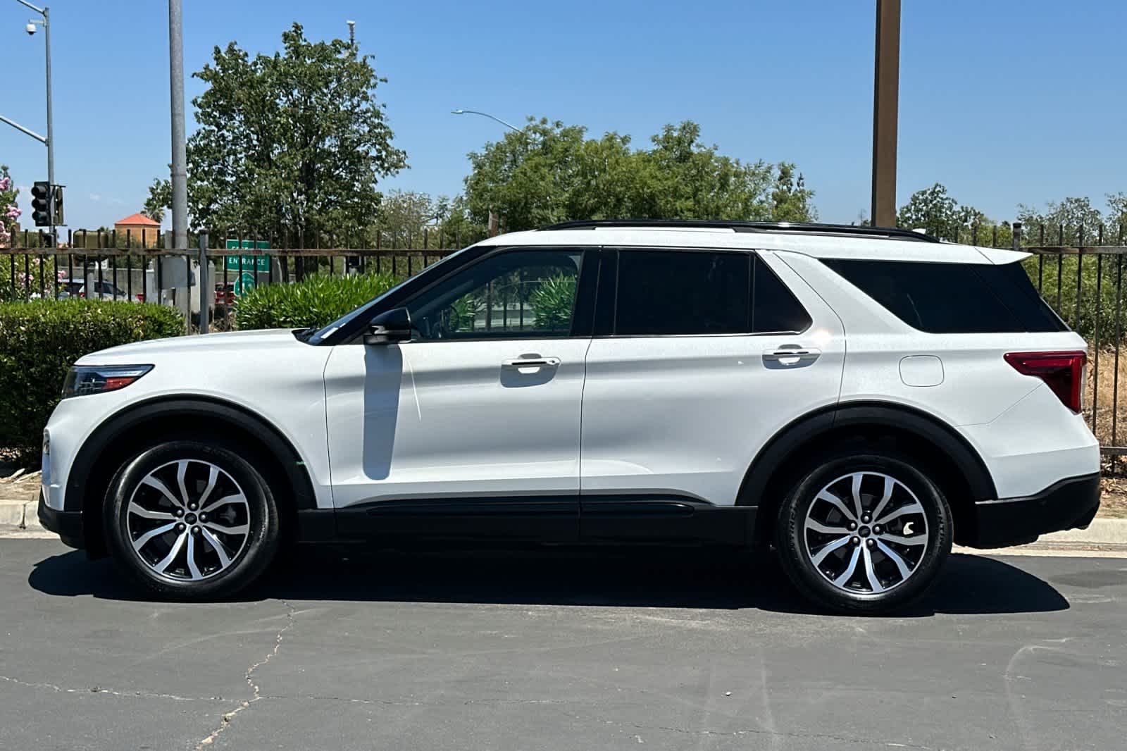 2020 Ford Explorer ST 5