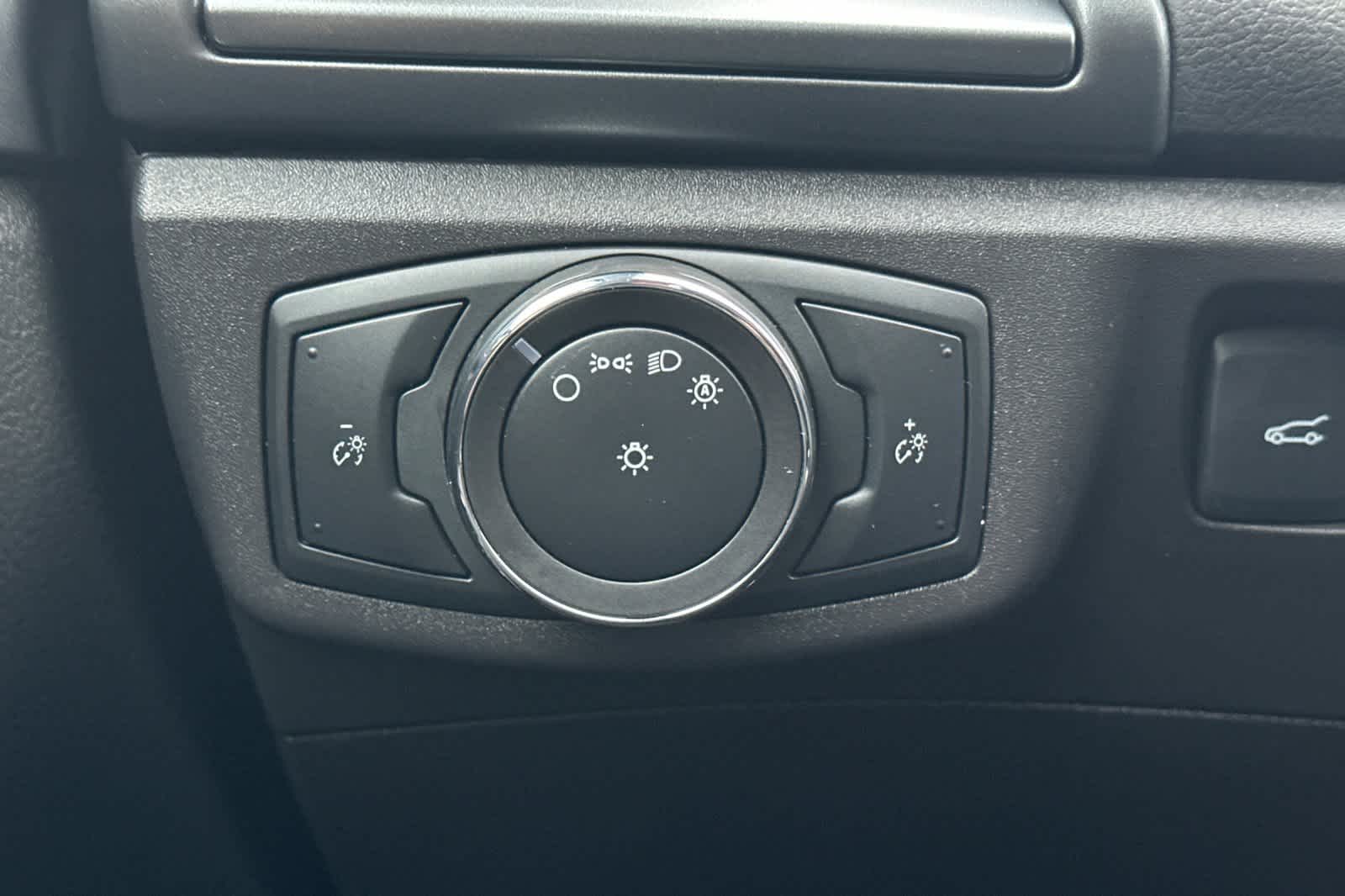 Thumbnail: 2015 Ford Fusion - 27