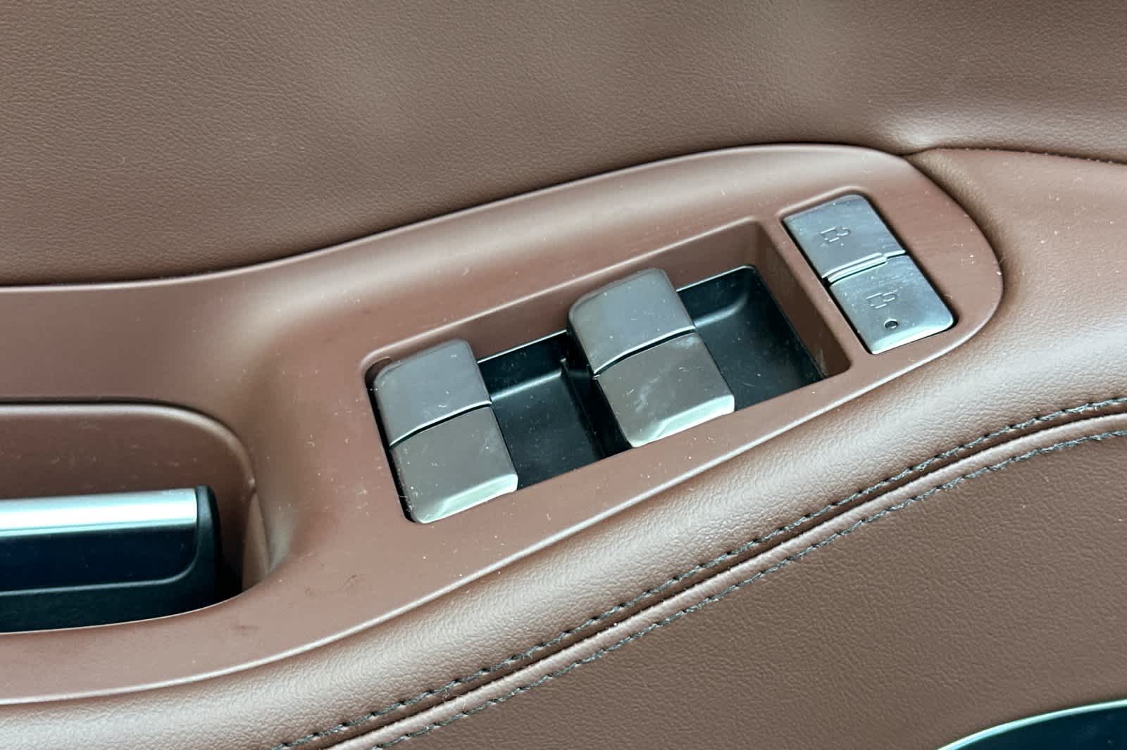 Thumbnail: 2026 Lincoln Navigator L - 14