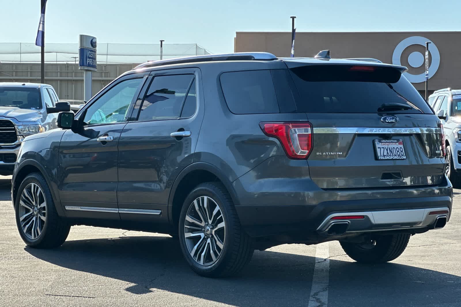 Thumbnail: 2017 Ford Explorer - 6