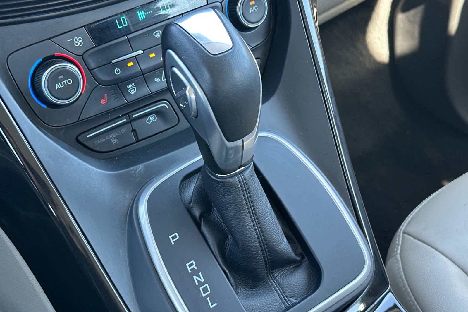 Thumbnail: 2017 Ford C-Max - 21
