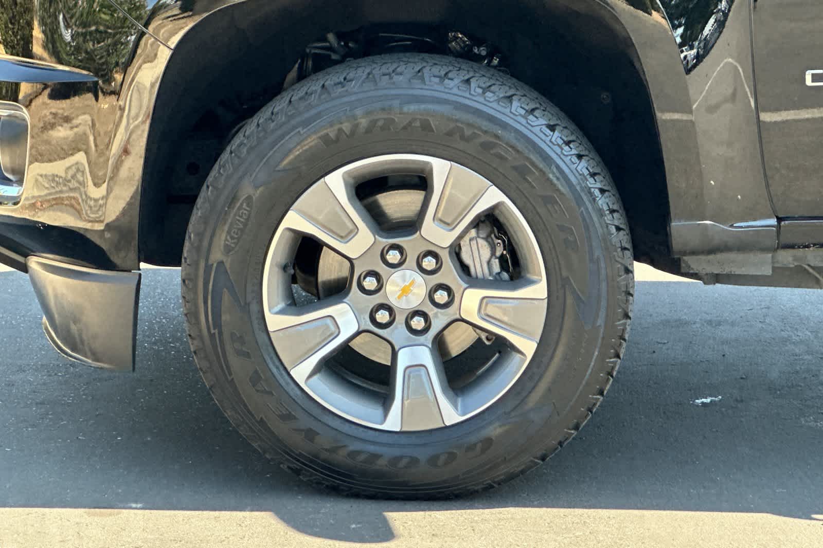 Thumbnail: 2020 Chevrolet Colorado - 24