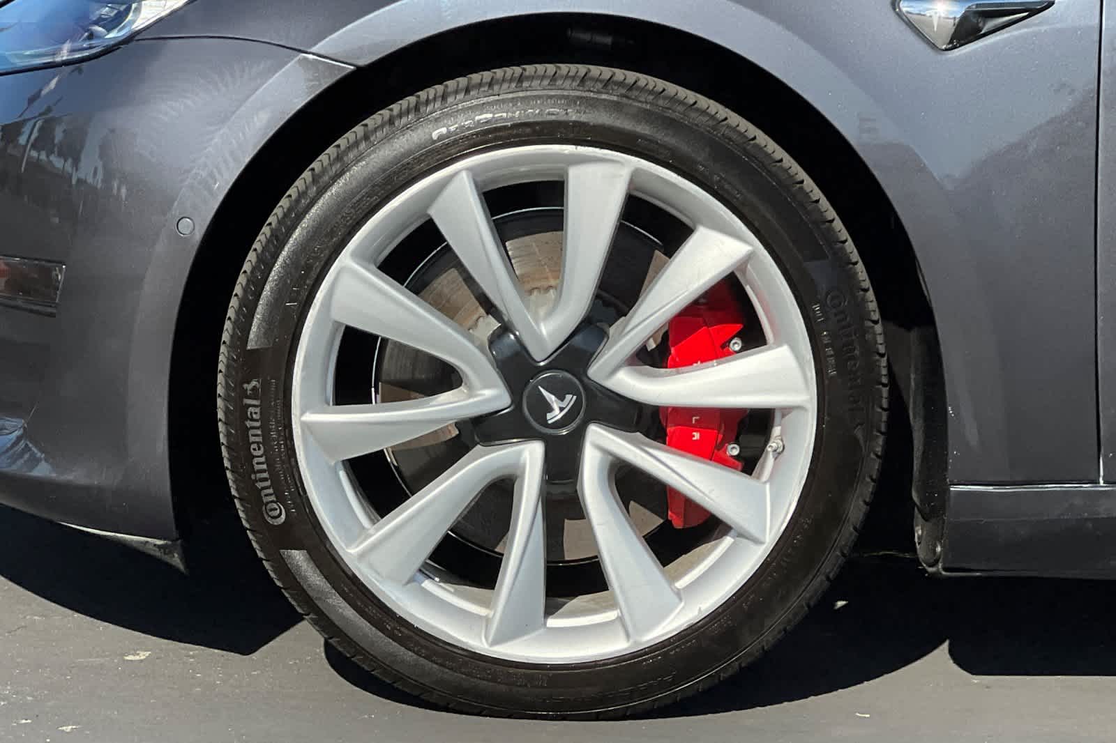 Thumbnail: 2019 Tesla Model 3 - 25