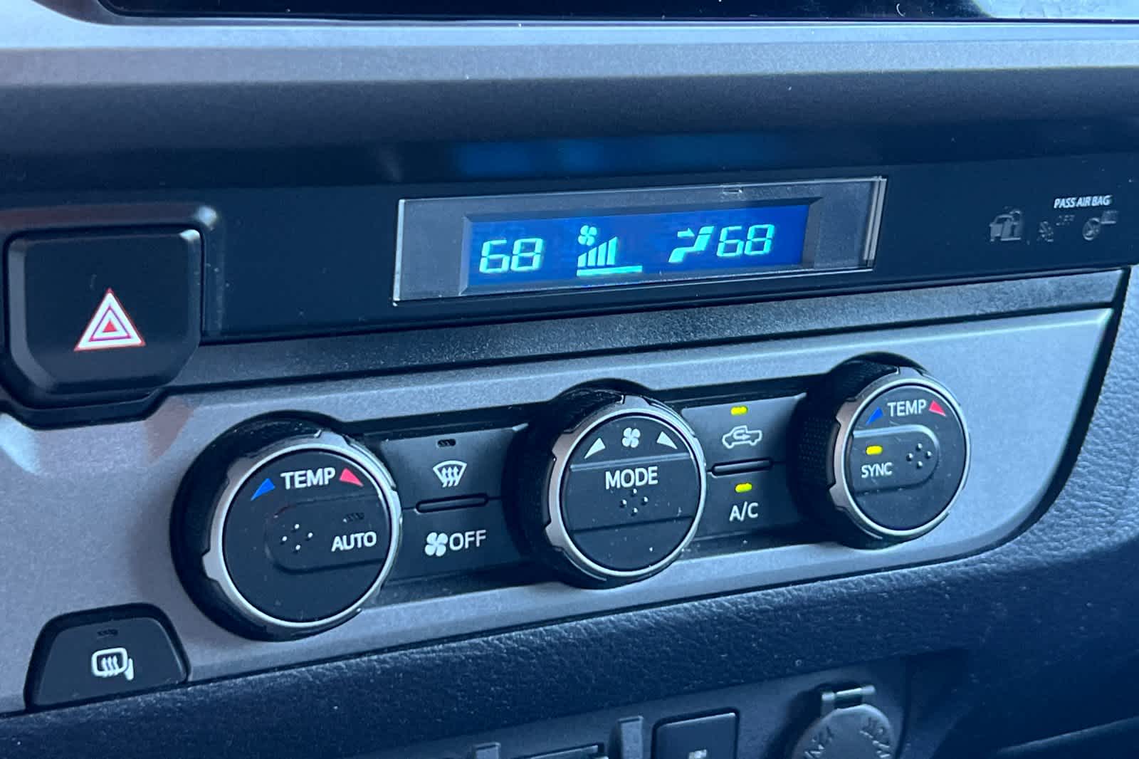 Thumbnail: 2021 Toyota Tacoma - 20