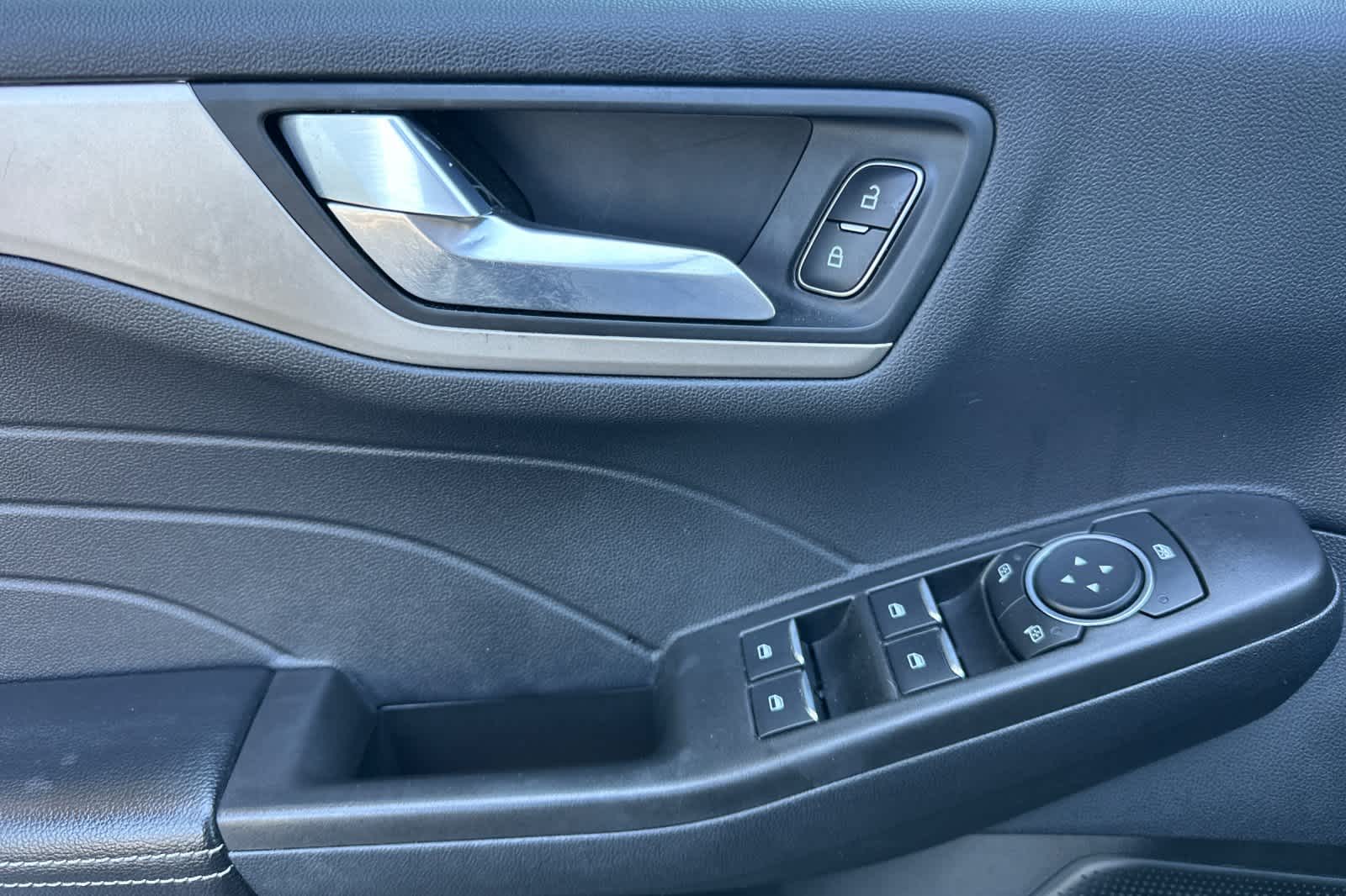 Thumbnail: 2021 Ford Escape - 13