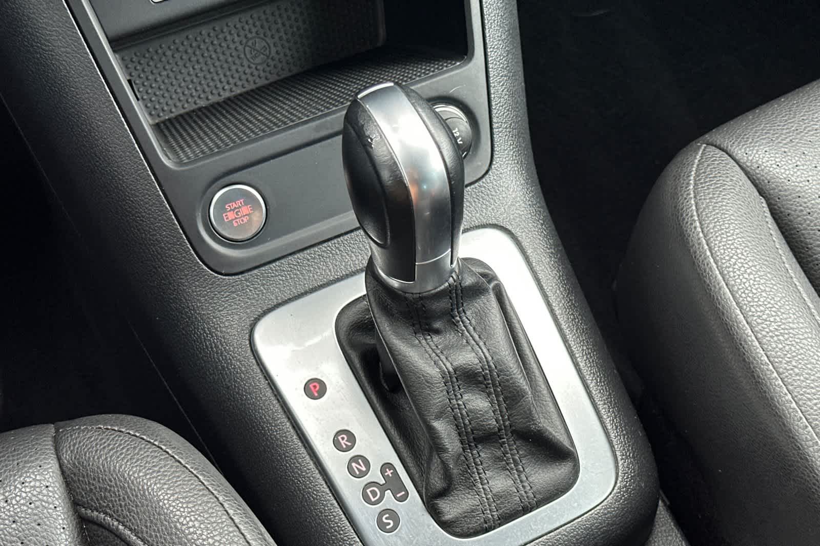 Thumbnail: 2014 Volkswagen Tiguan - 20