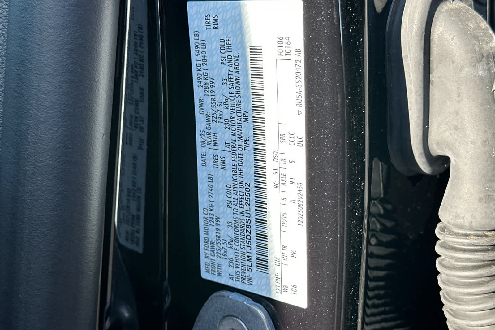 Thumbnail: 2025 Lincoln Corsair - 29