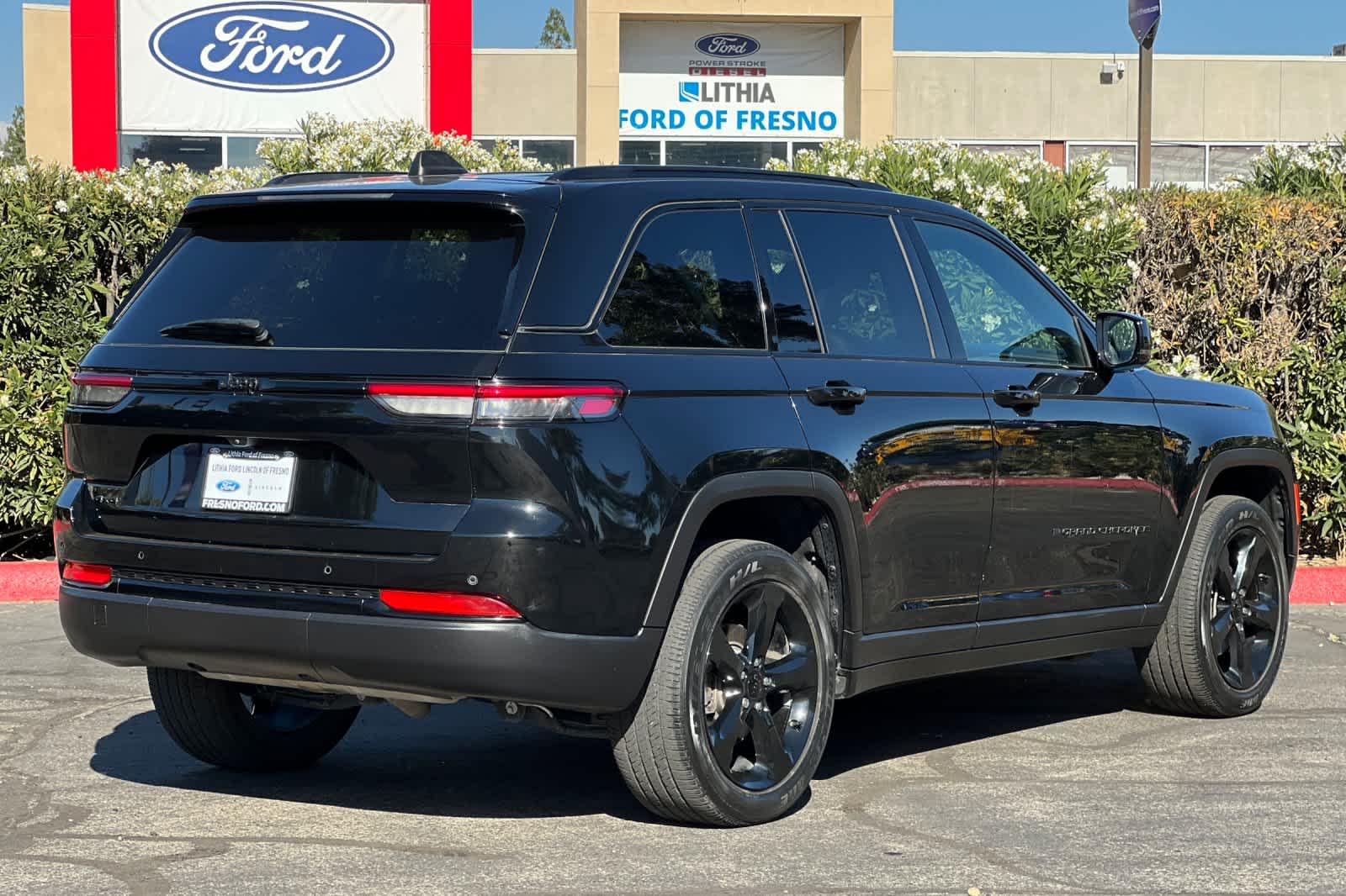 Thumbnail: 2023 Jeep Grand Cherokee - 2