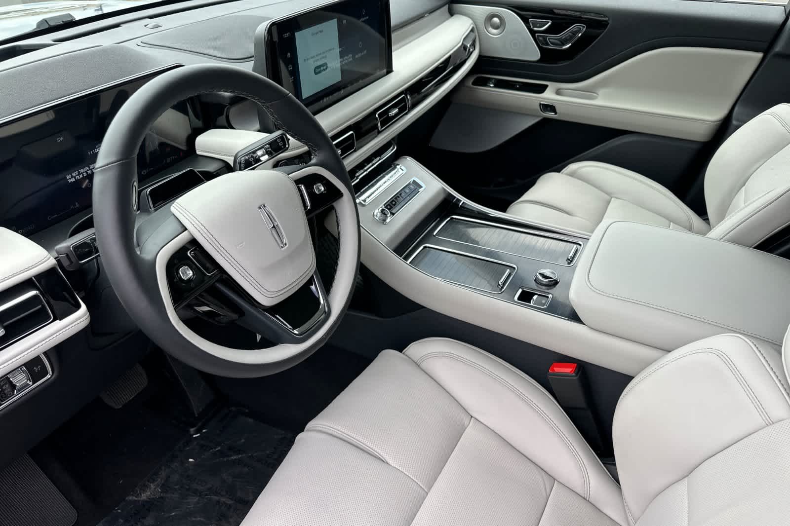 Thumbnail: 2025 Lincoln Aviator - 12