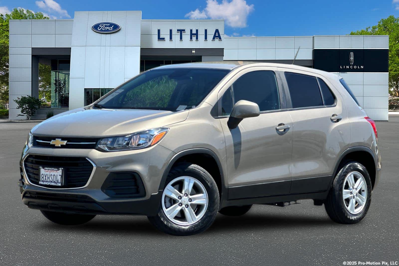 Thumbnail: 2021 Chevrolet Trax - 1
