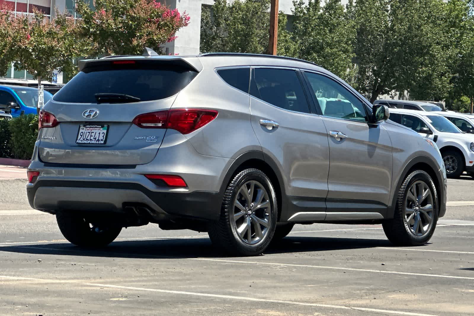 Thumbnail: 2017 Hyundai Santa Fe - 2