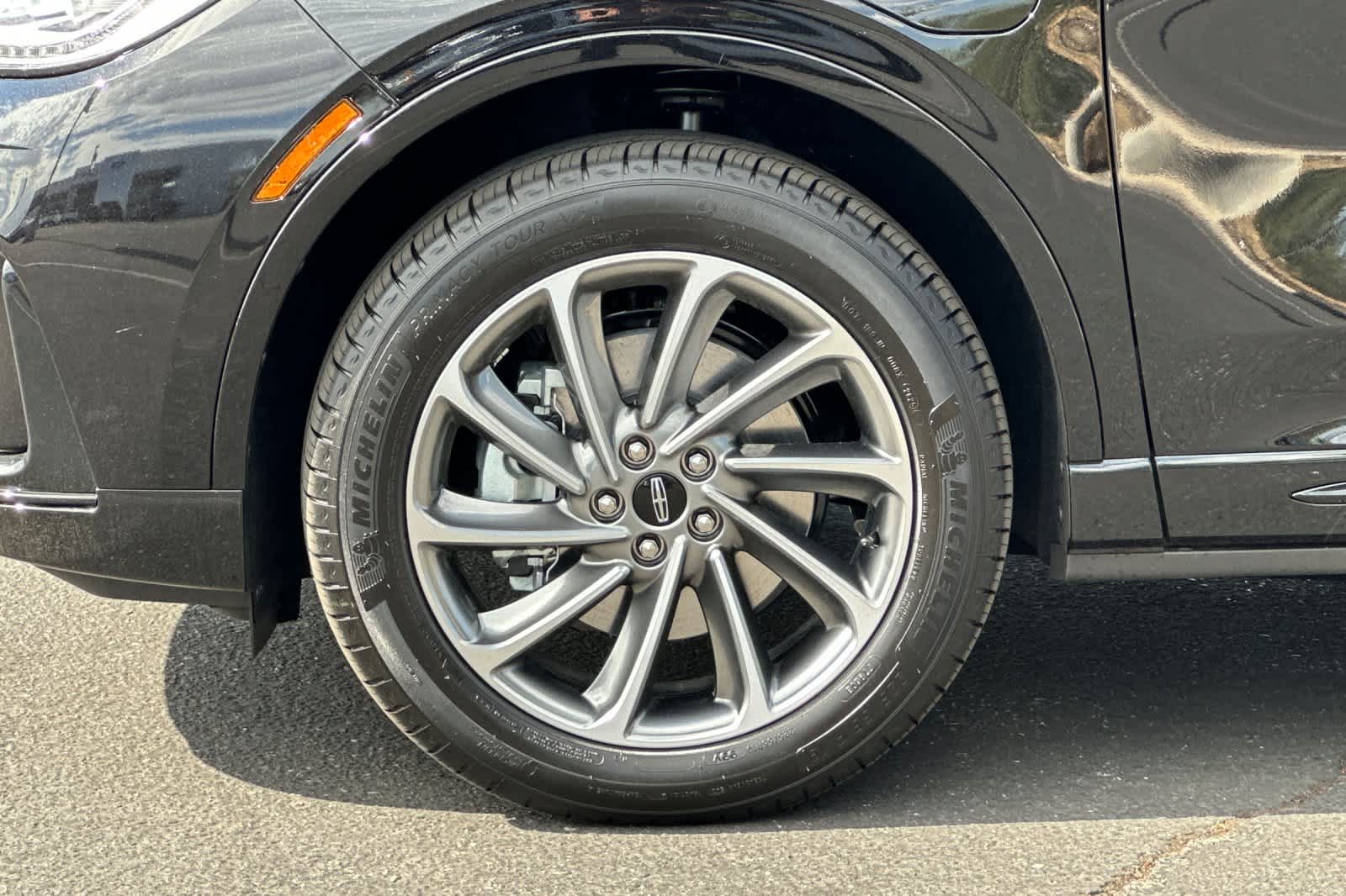 Thumbnail: 2025 Lincoln Corsair - 28