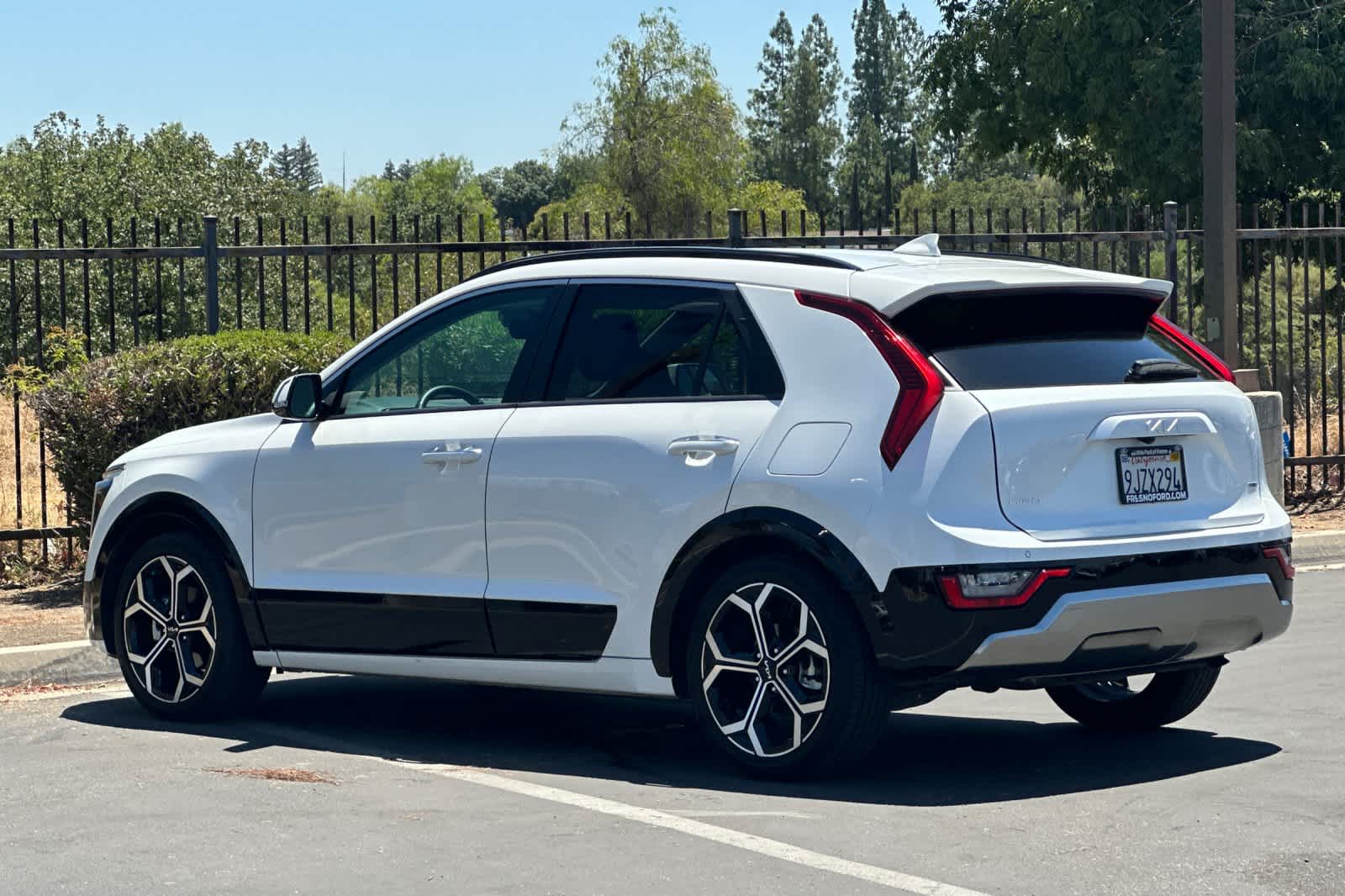 Thumbnail: 2024 Kia Niro - 6