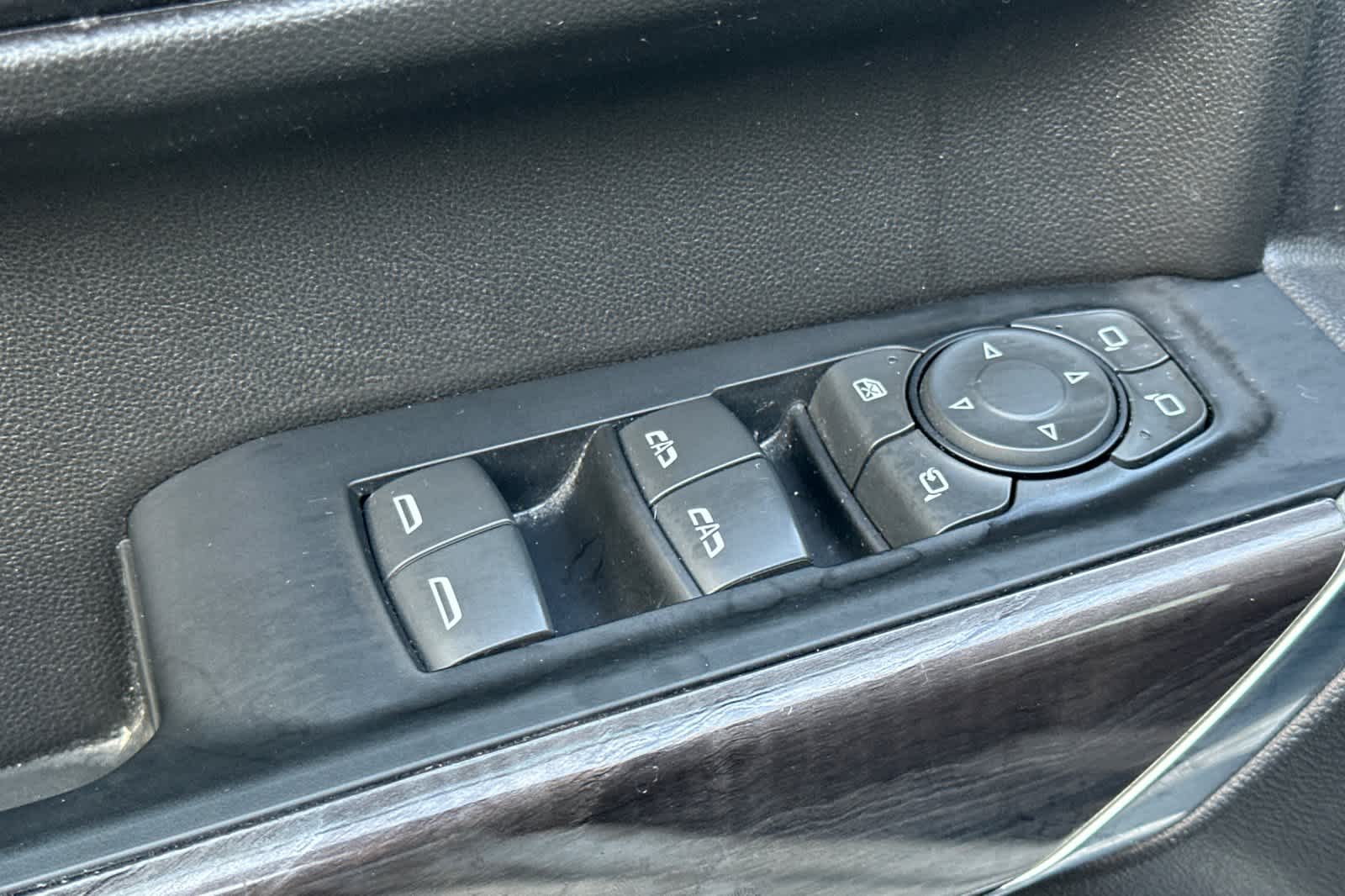 Thumbnail: 2022 Chevrolet Silverado 1500 - 13