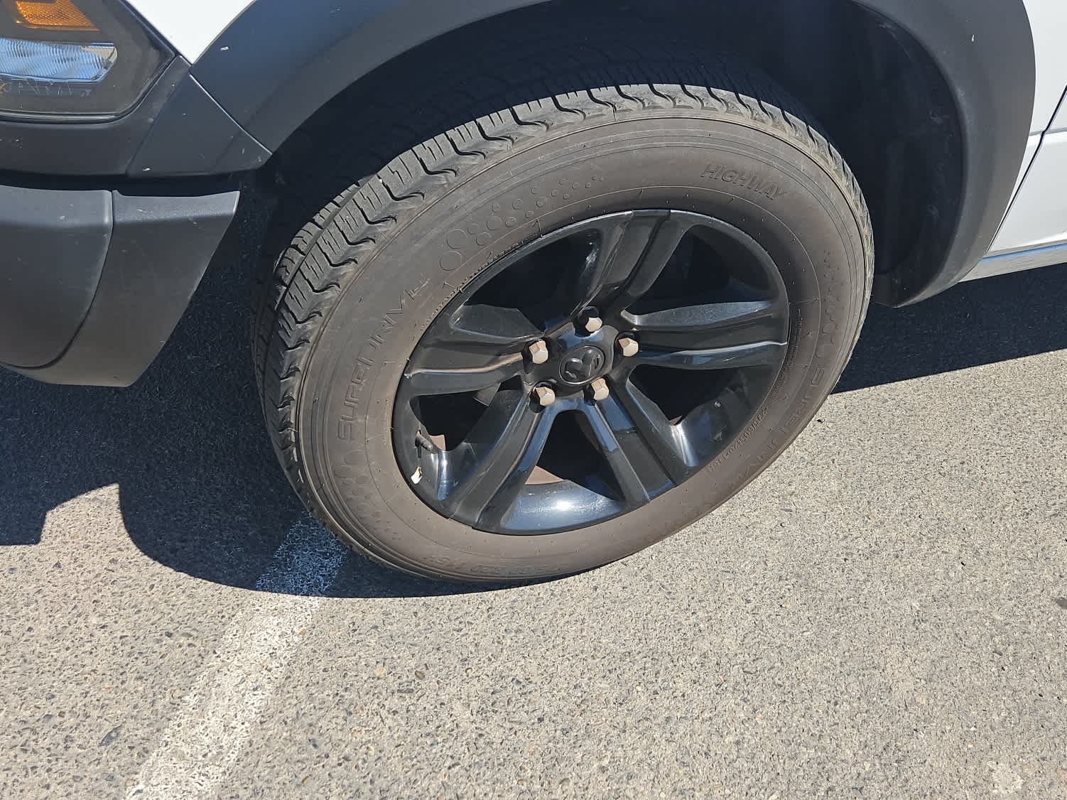 Thumbnail: 2024 RAM 1500 Classic - 3