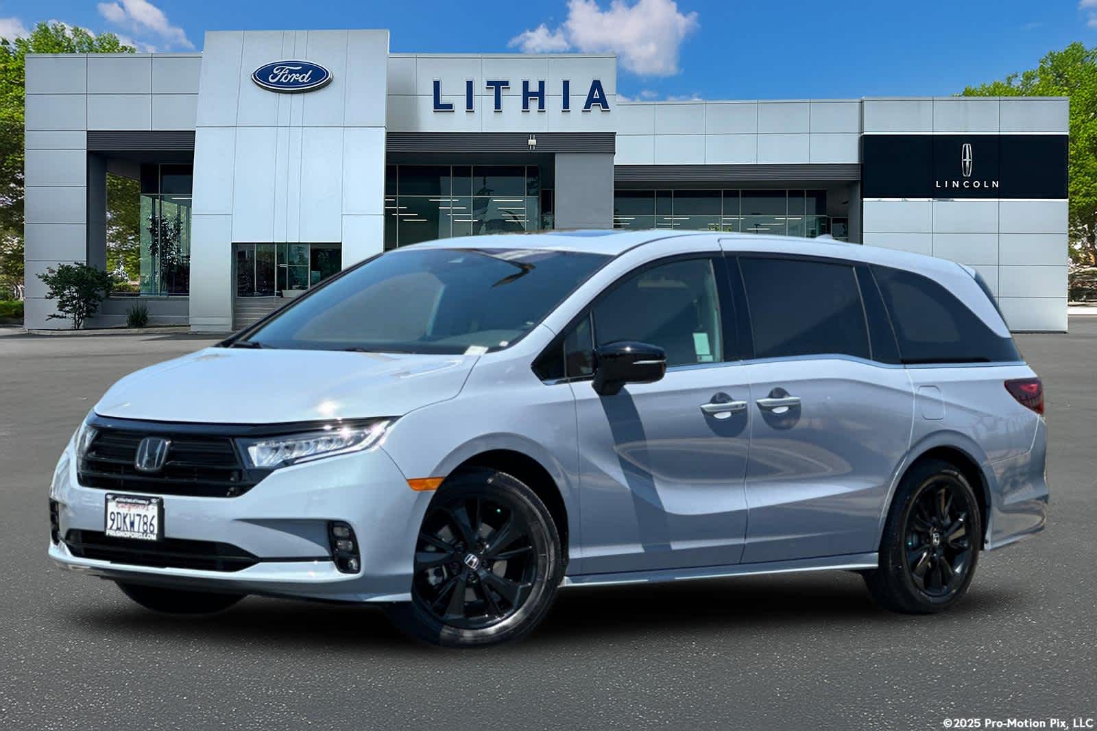 Thumbnail: 2023 Honda Odyssey - 1