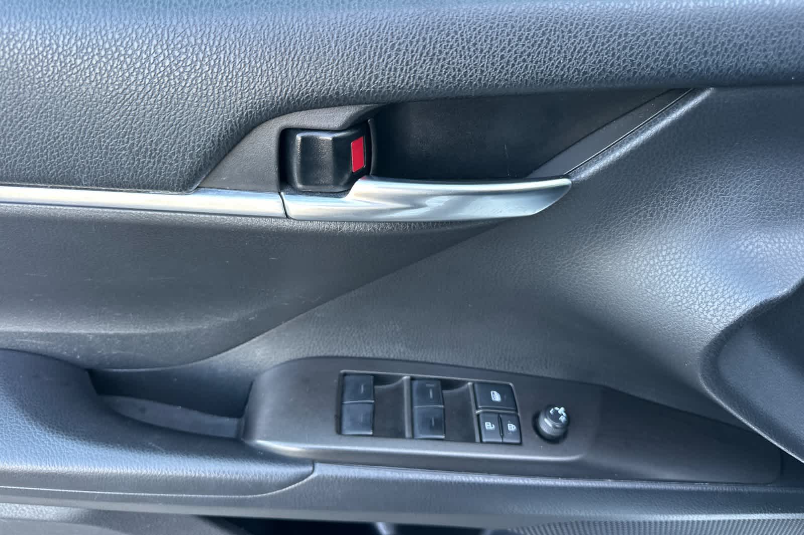 Thumbnail: 2023 Toyota Camry - 13