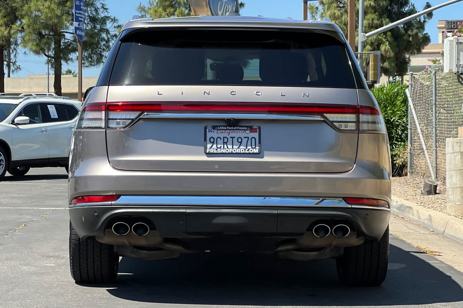 Thumbnail: 2020 Lincoln Aviator - 8