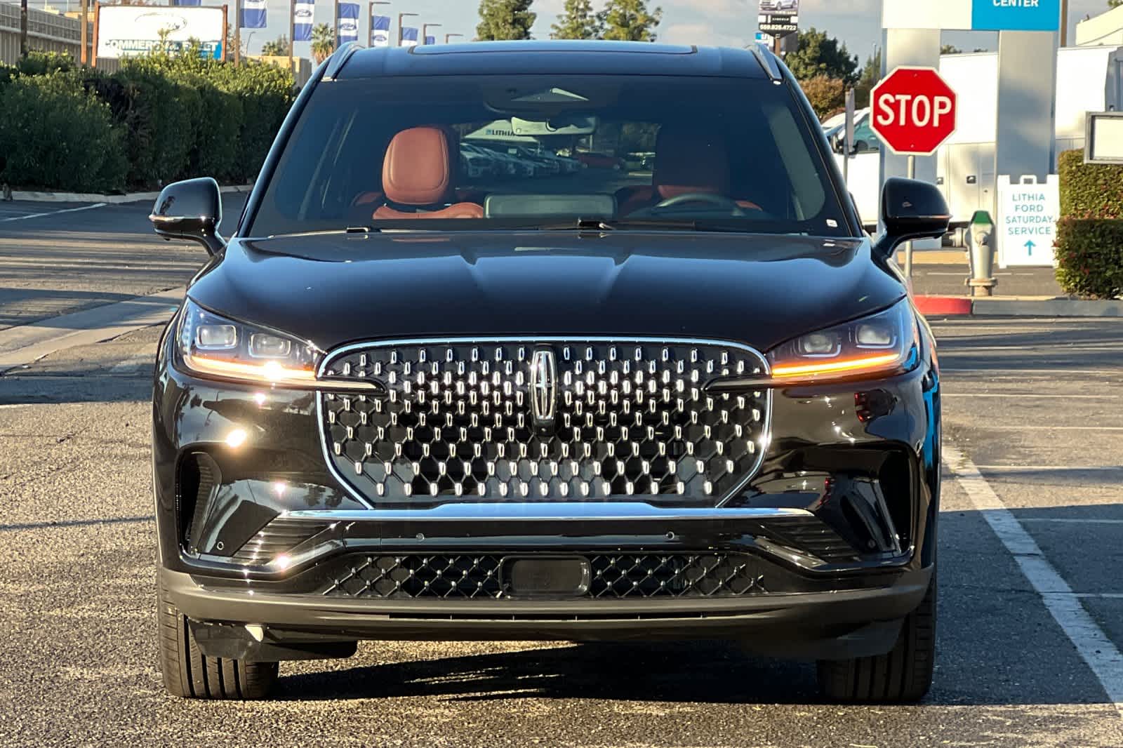 Thumbnail: 2025 Lincoln Aviator - 11