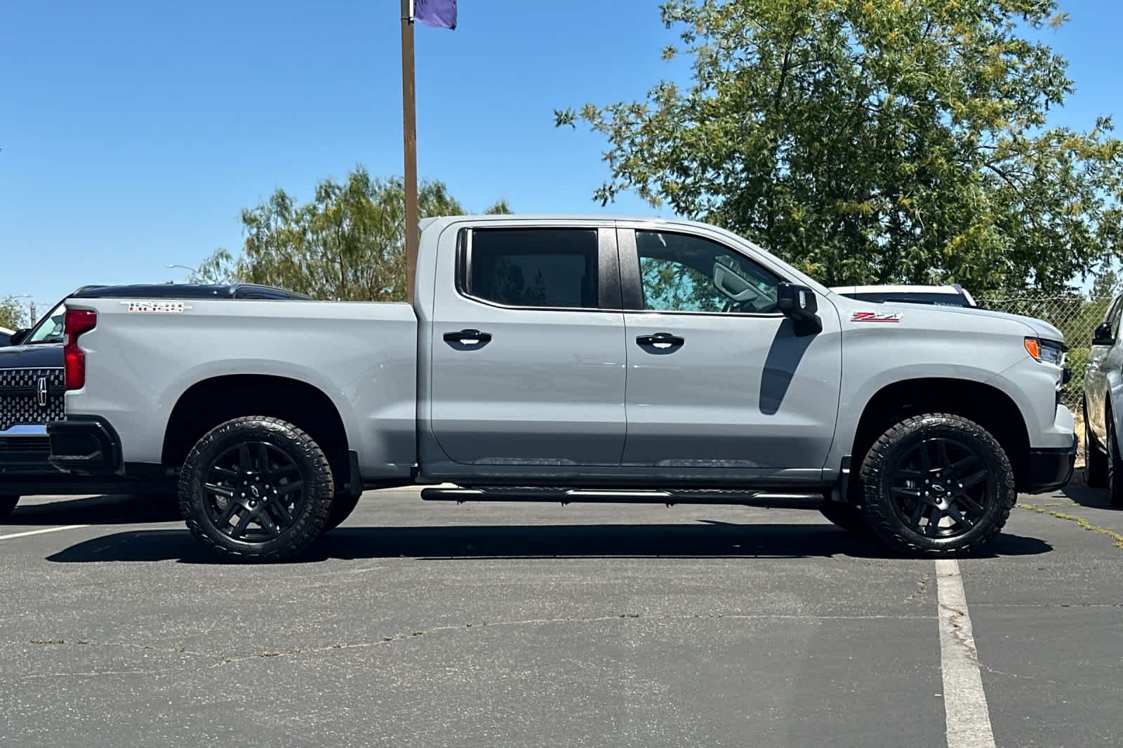 Thumbnail: 2024 Chevrolet Silverado 1500 - 9