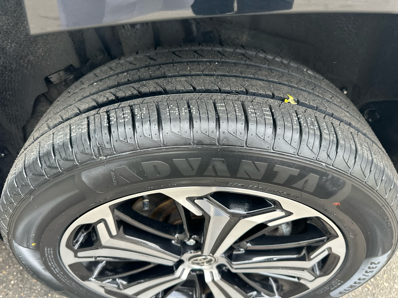 Thumbnail: 2022 Toyota RAV4 - 17