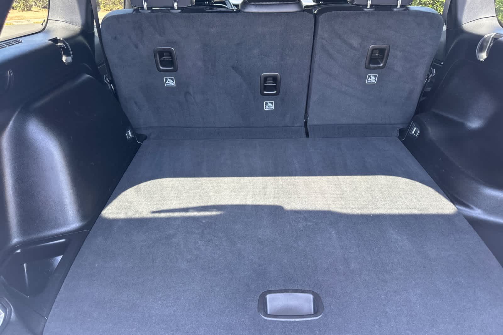 Thumbnail: 2023 Jeep Grand Cherokee - 16